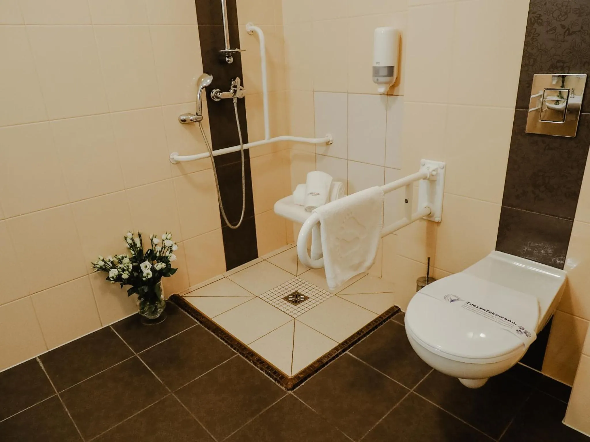 Bathroom in Hotel Delfin Spa&Wellness