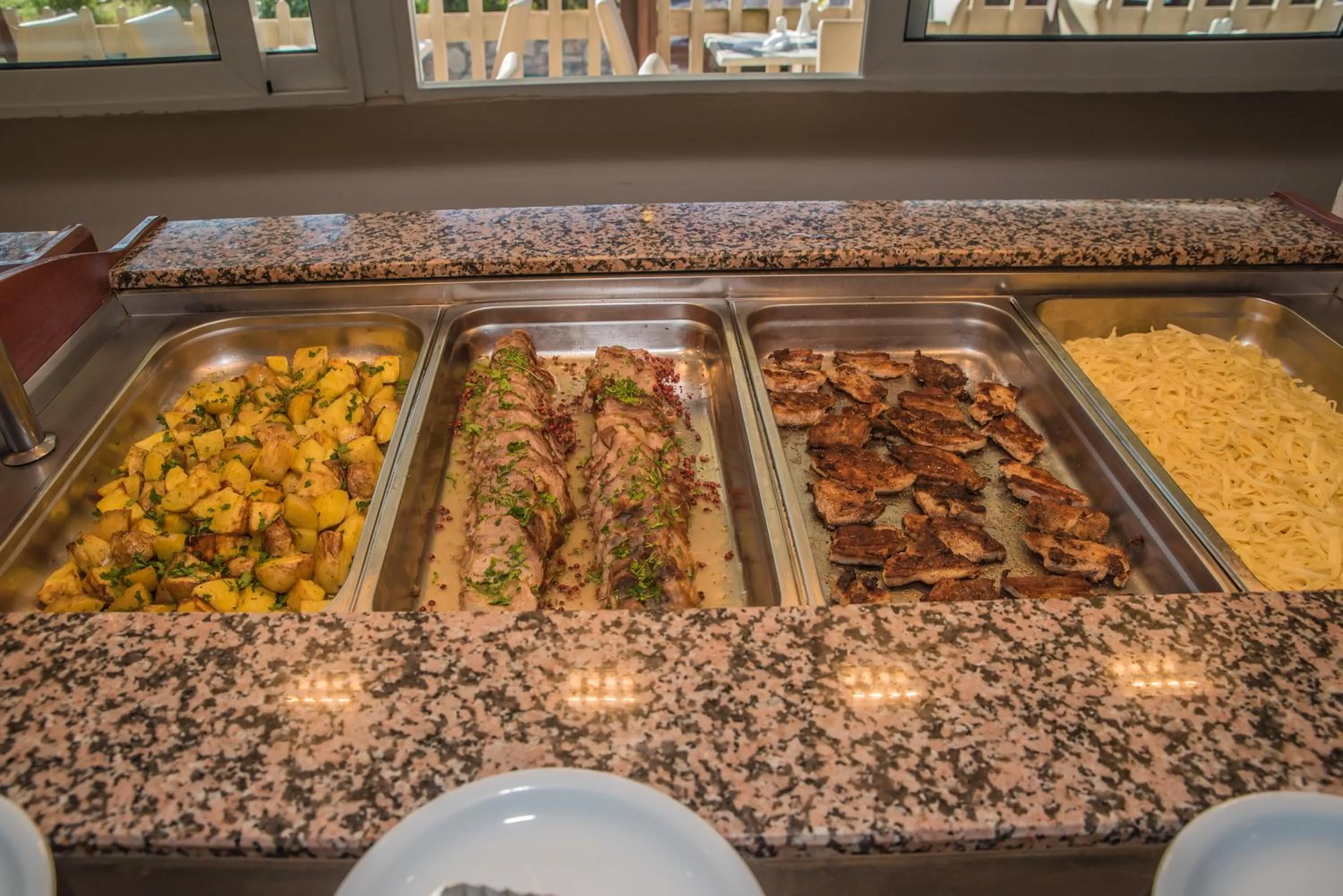 Restaurant/places to eat in Porto Planos Beach Hotel