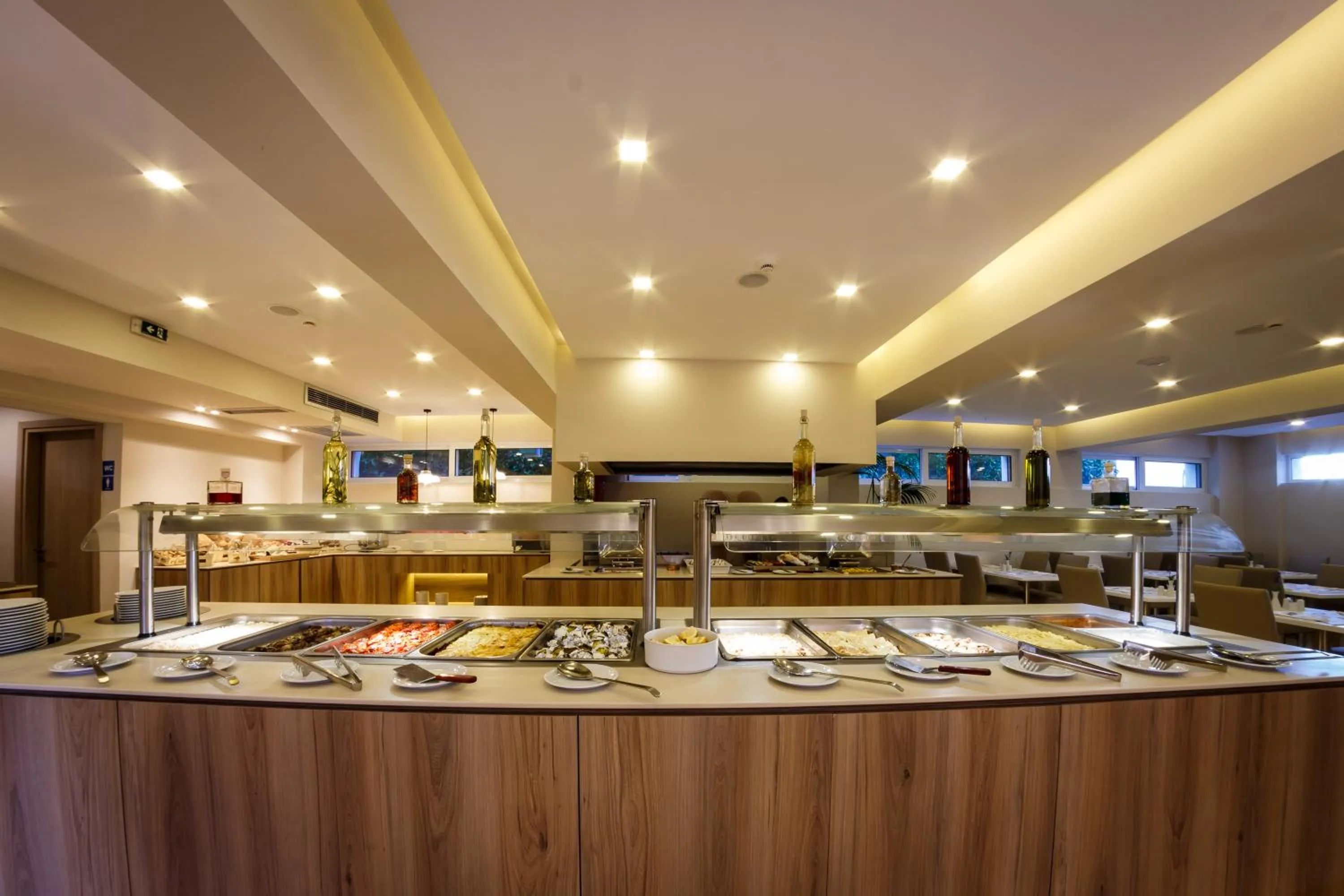 Restaurant/places to eat in Porto Planos Beach Hotel