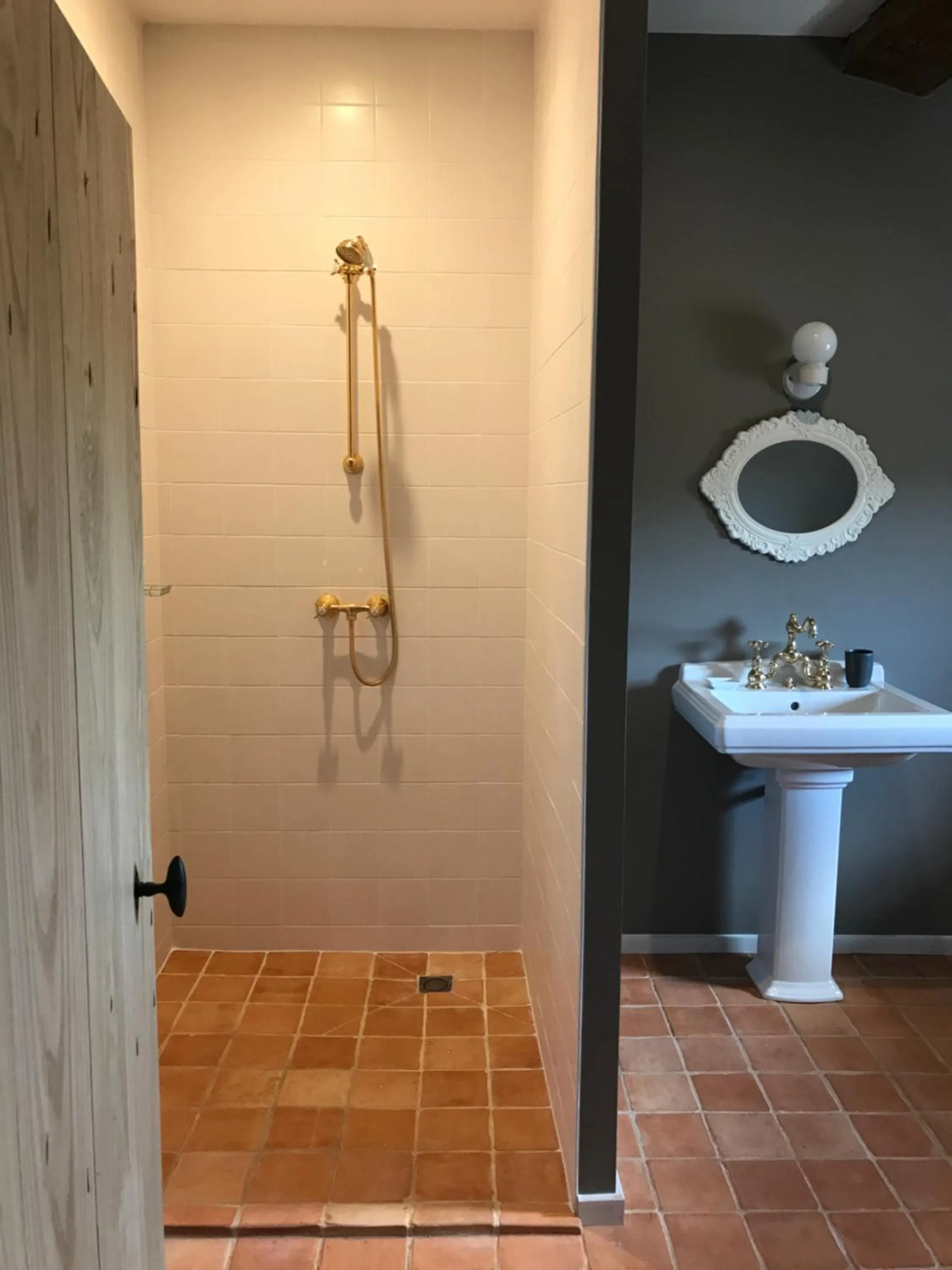 Bathroom in Chambres d'hôtes Vers la Croix