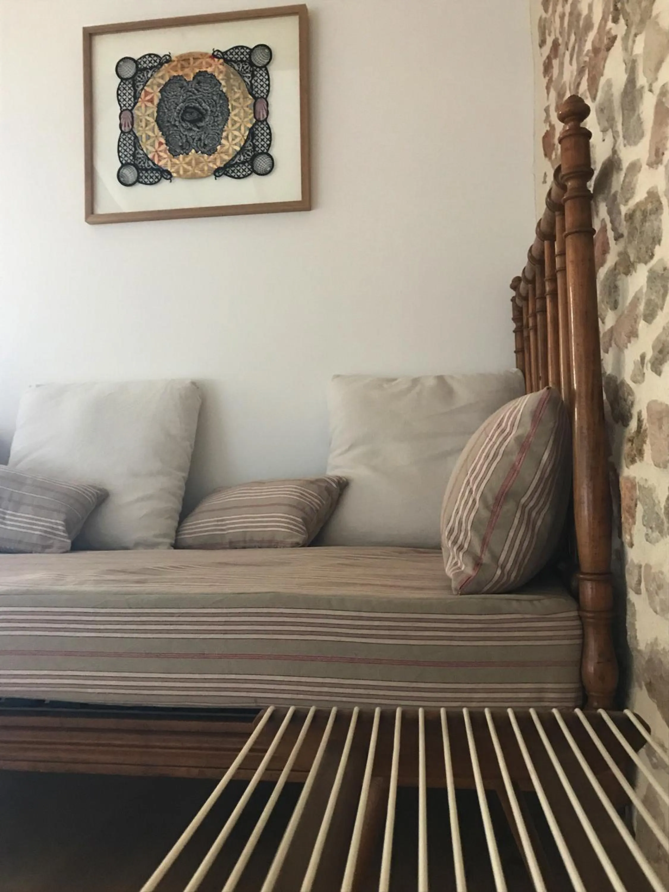 Decorative detail in Chambres d'hôtes Vers la Croix