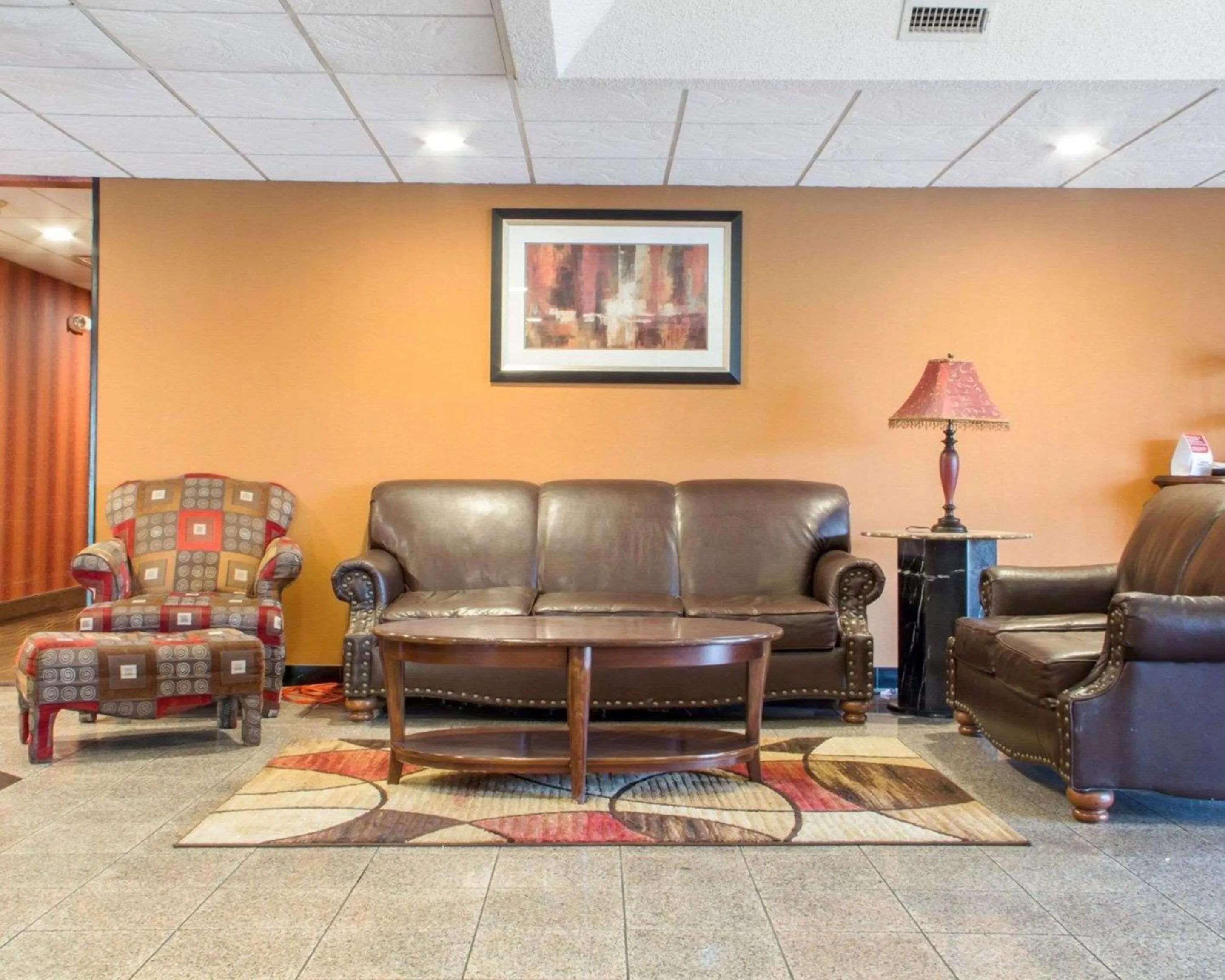 Lobby or reception in Quality Inn Broken Arrow - Tulsa