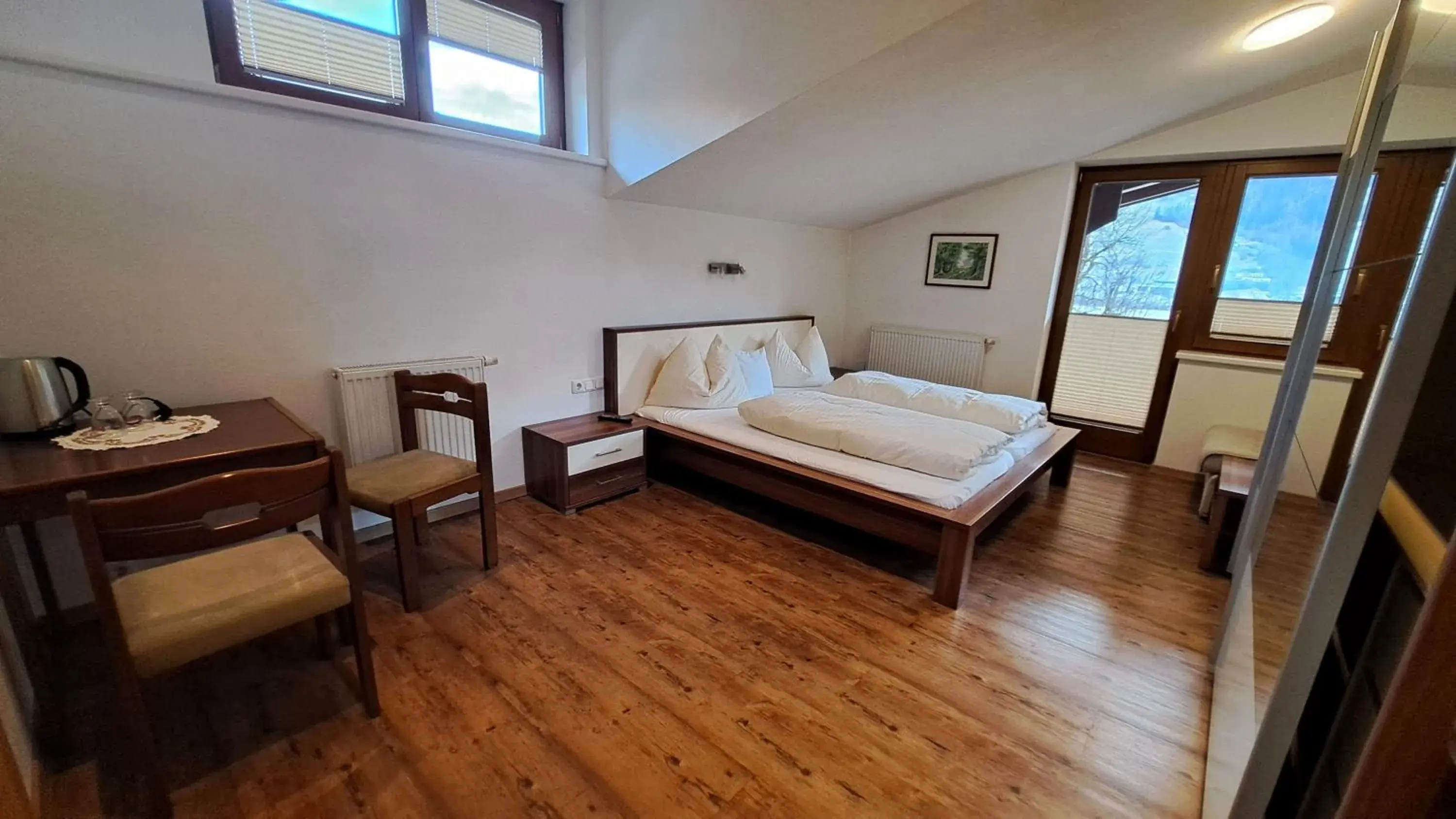 Double Room with Balcony - single occupancy in Landhaus Rauch Double Room with Balcony - single occupancy in Landhaus Rauch