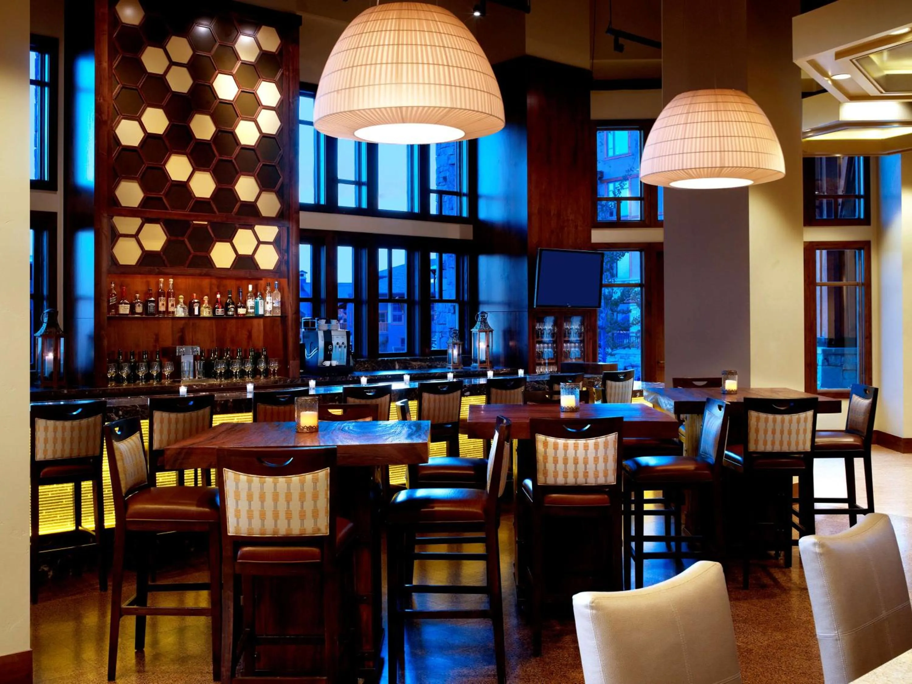 Lounge or bar in Hyatt Centric Park City
