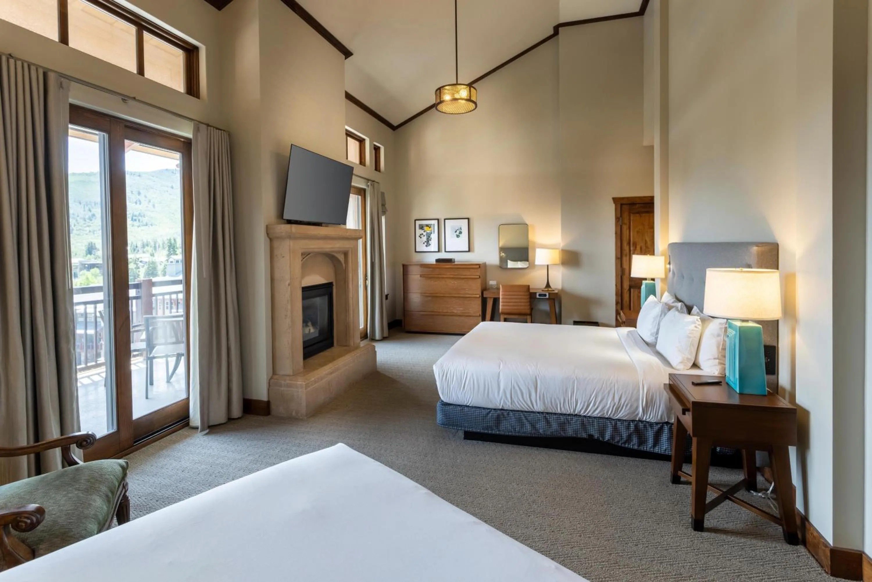 Photo of the whole room, Bed in Hyatt Centric Park City