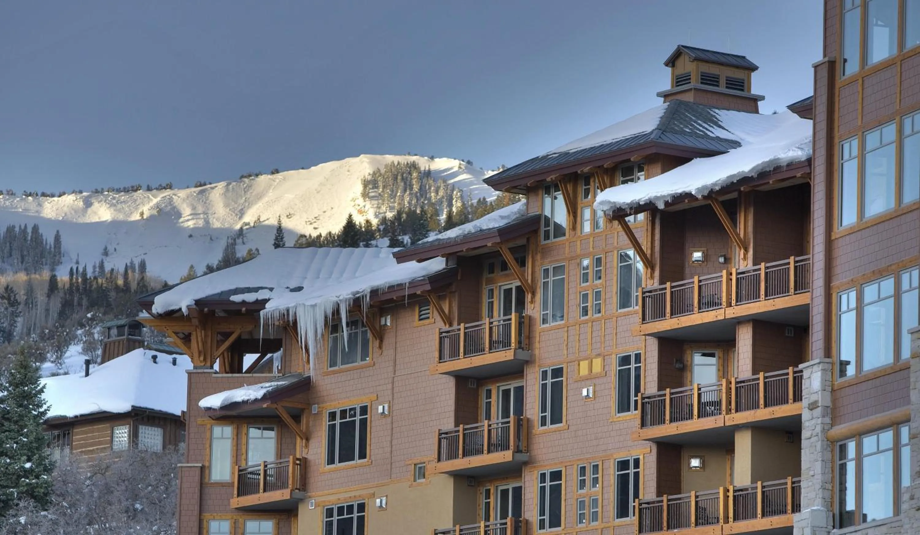 Property building in Hyatt Centric Park City