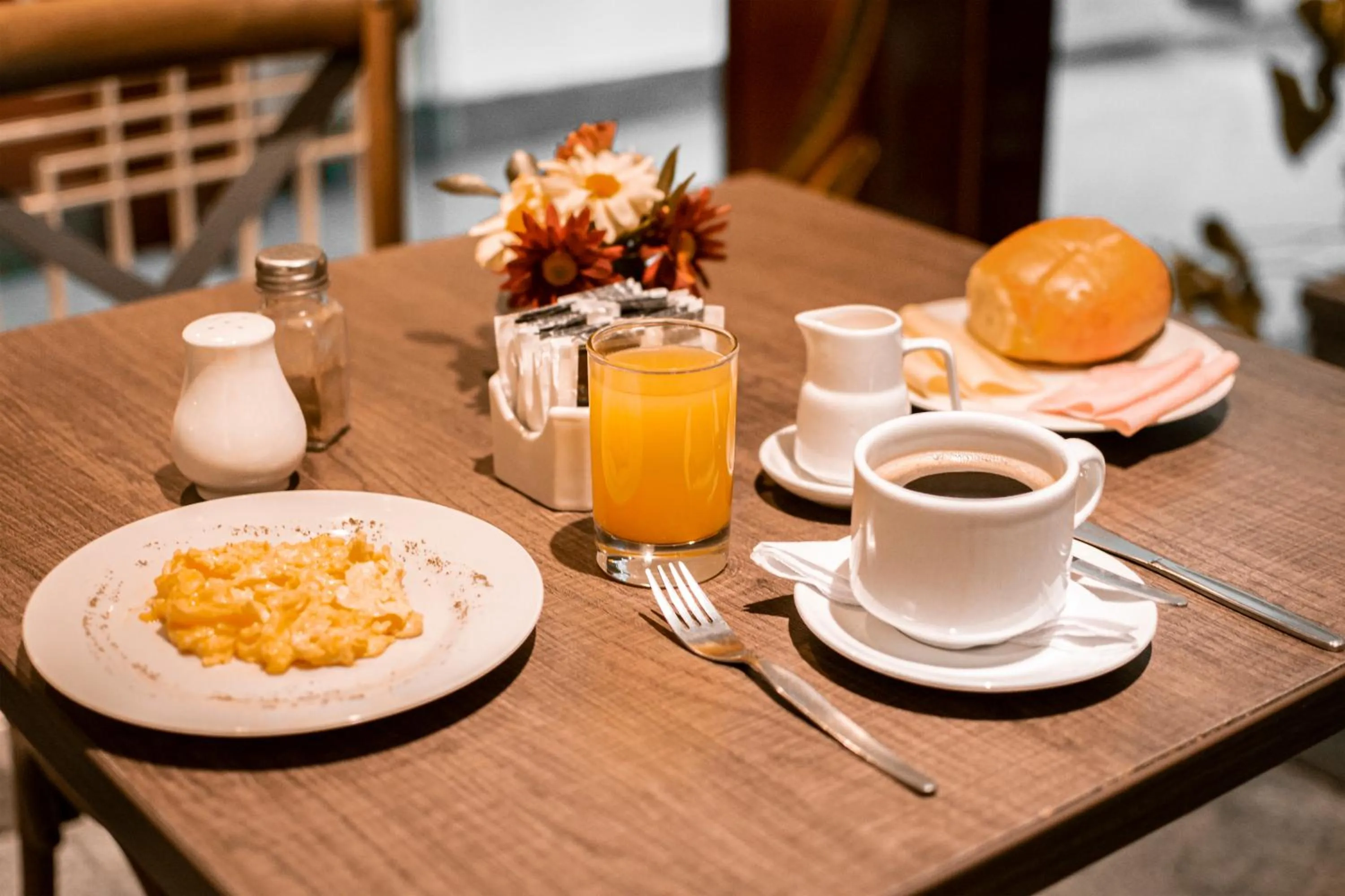 Breakfast in La Paz Apart Hotel