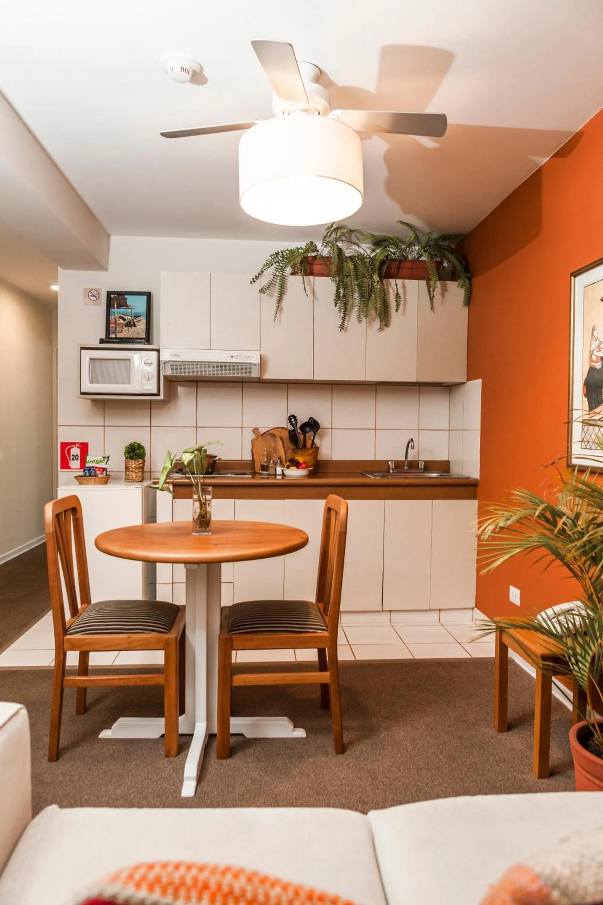 Kitchen or kitchenette in La Paz Apart Hotel