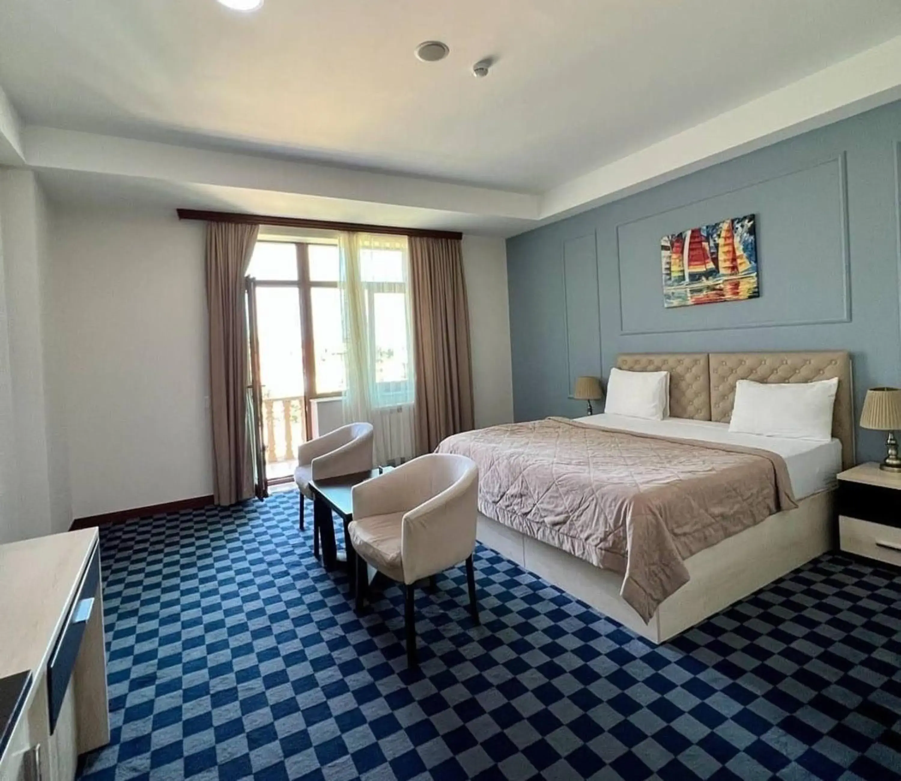 Deluxe Double Room with Balcony and Sea View in Sea Pearl Hotel Deluxe Double Room with Balcony and Sea View in Sea Pearl Hotel