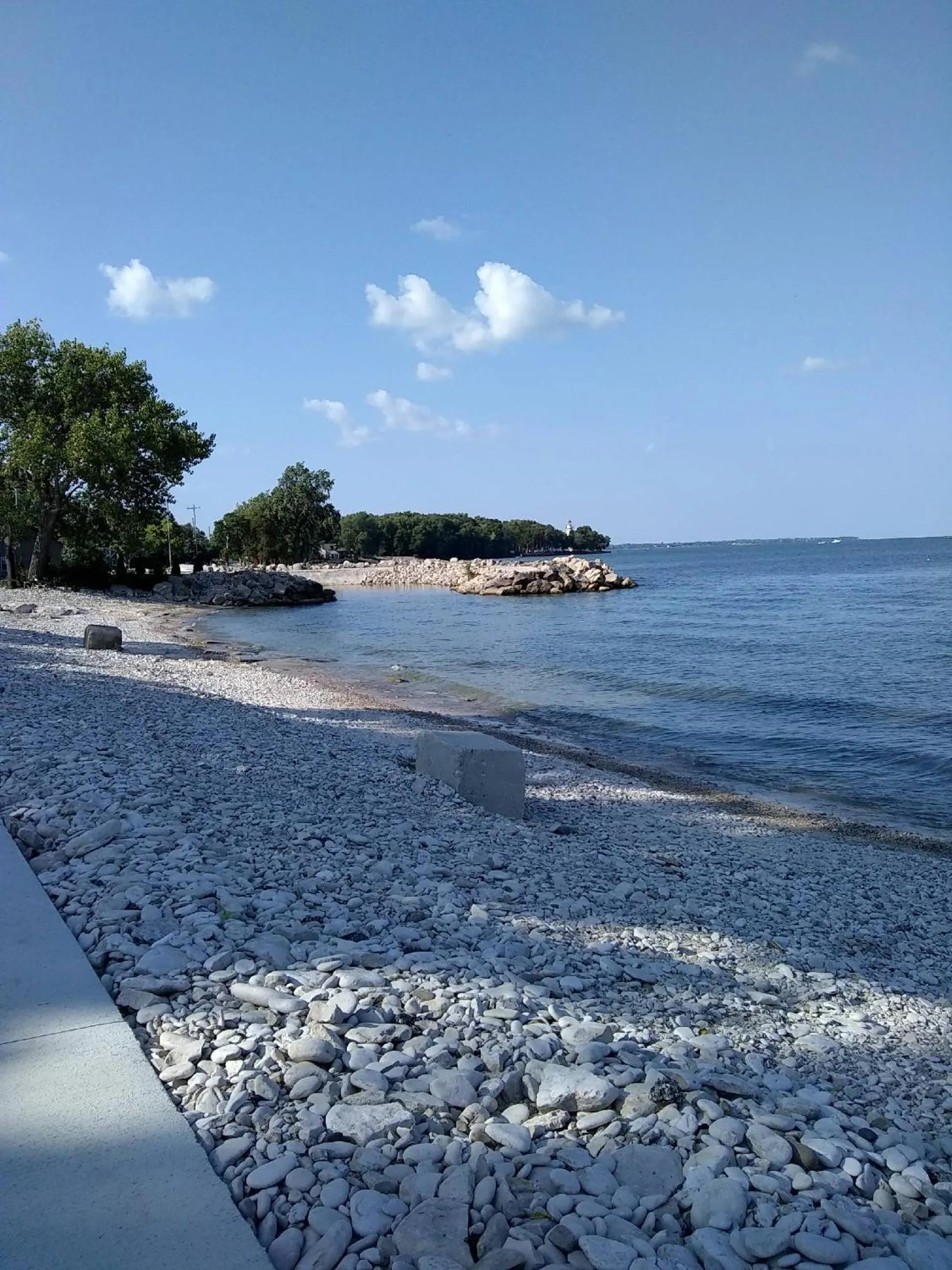 Natural landscape in Lake Point Motel