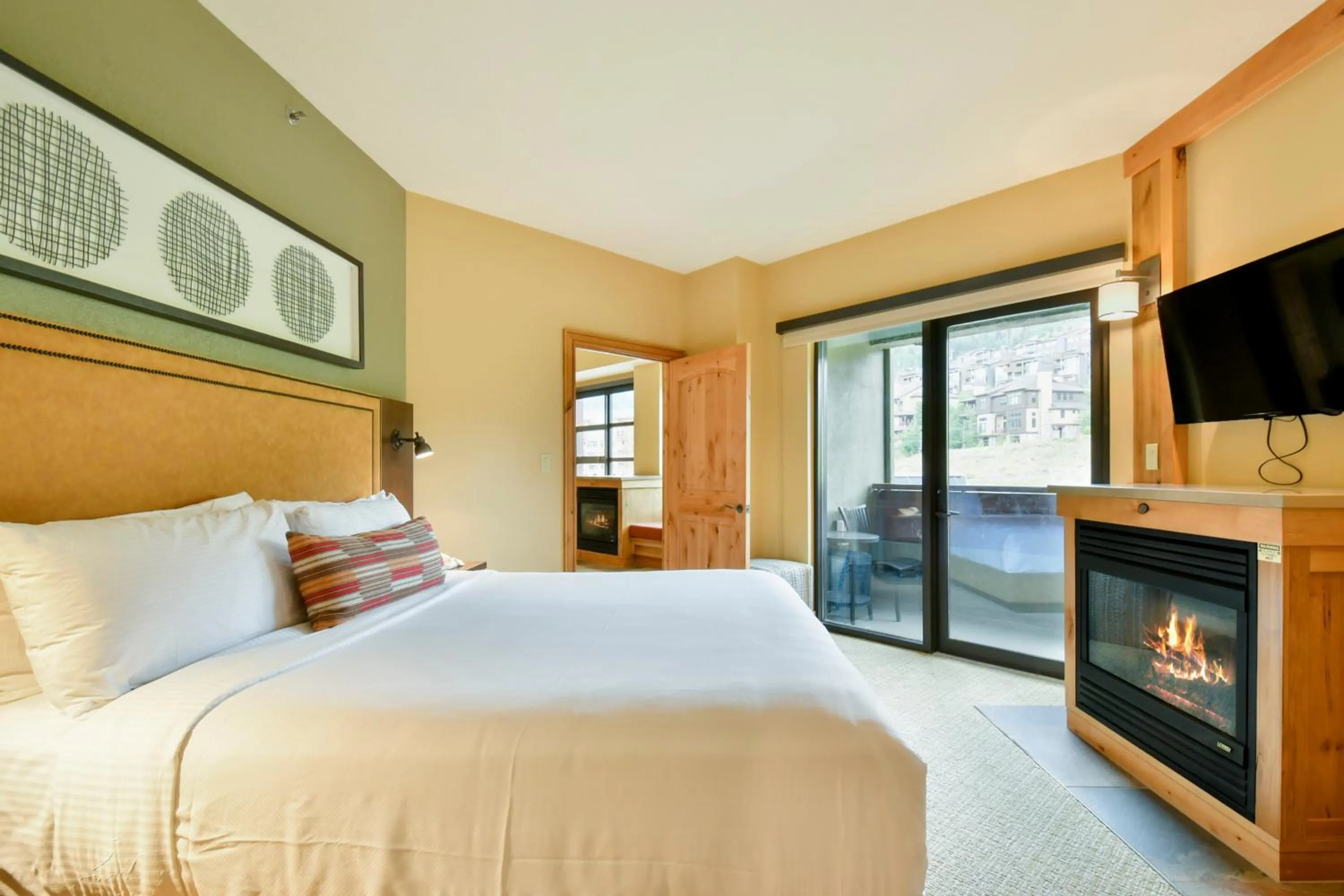 Bed in Grand Summit Hotel - Canyons Village, a RockResort