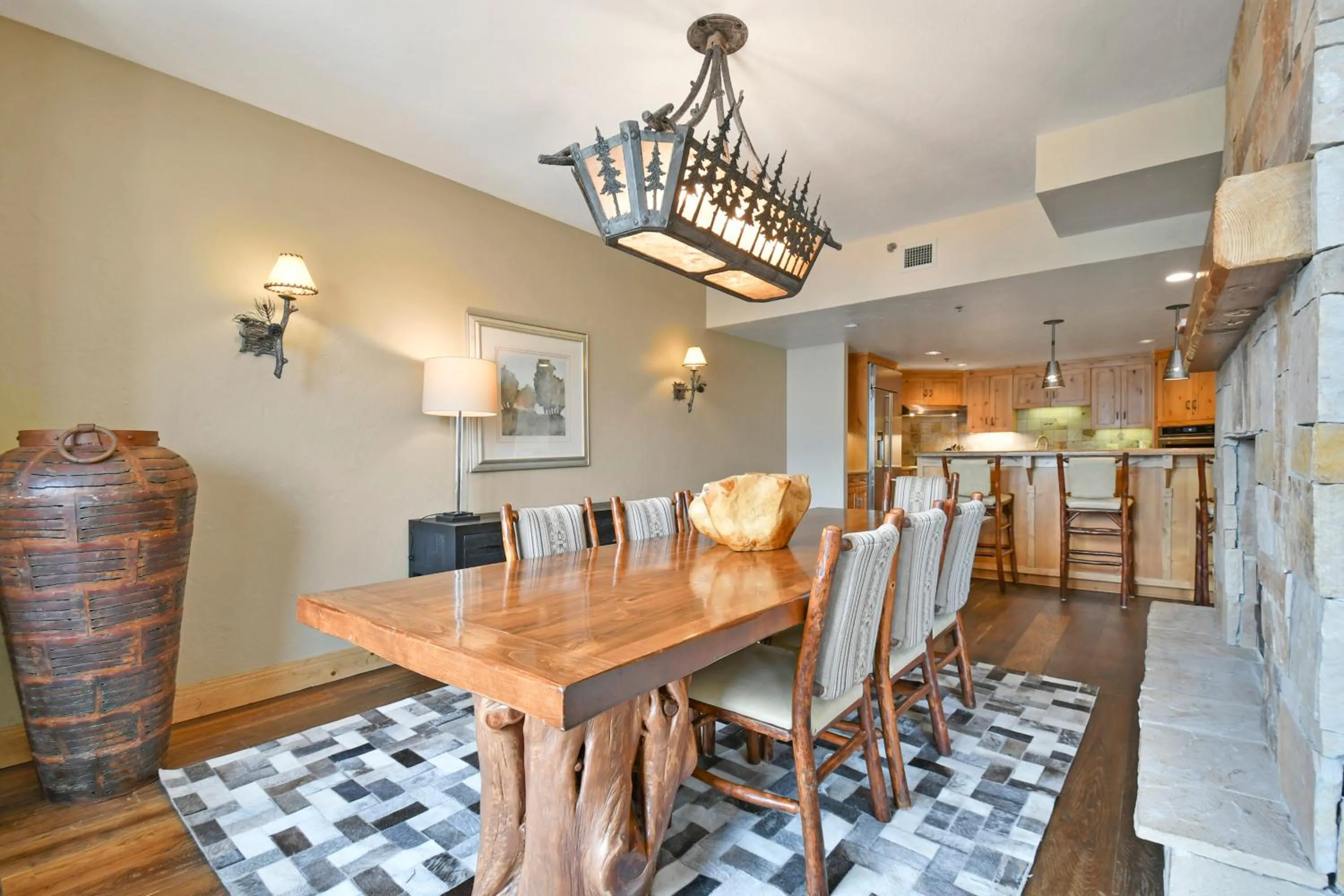 Grand Summit Hotel - Canyons Village, a RockResort