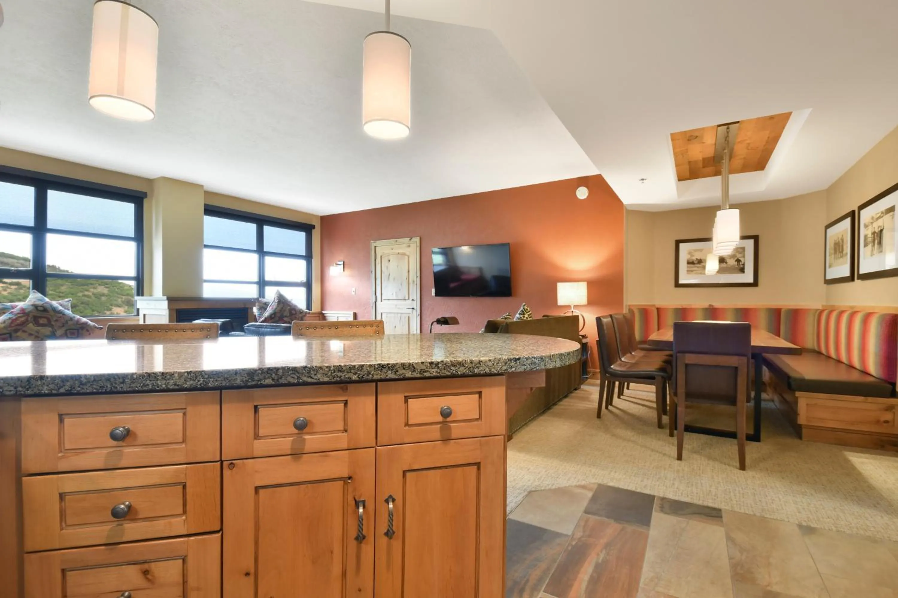 Grand Summit Hotel - Canyons Village, a RockResort