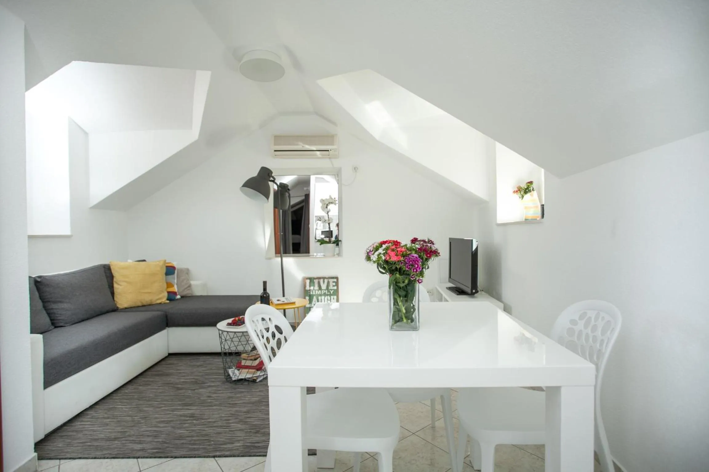 Kitchen or kitchenette in Villa Ivanka