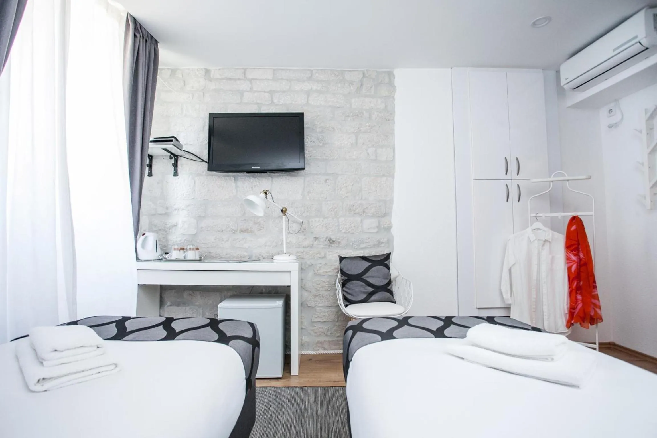 TV and multimedia, Bed in Villa Ivanka