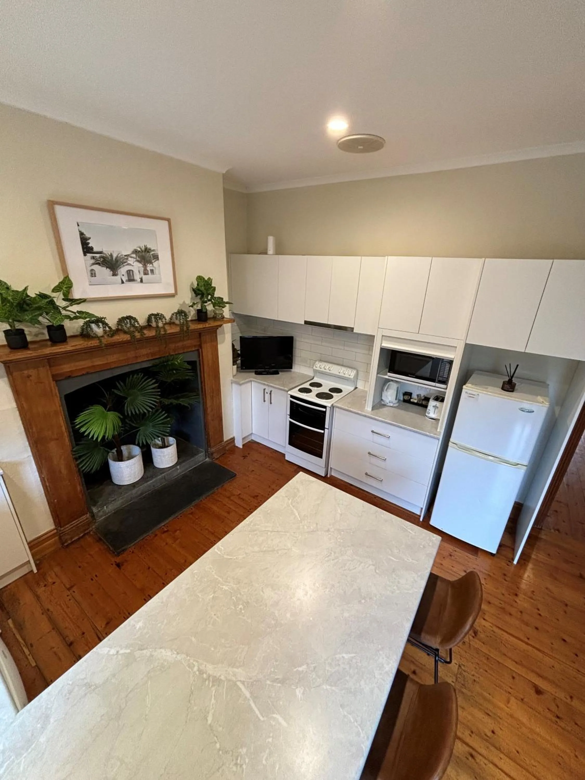 kitchen in Seacombe House Motor Inn Port Fairy