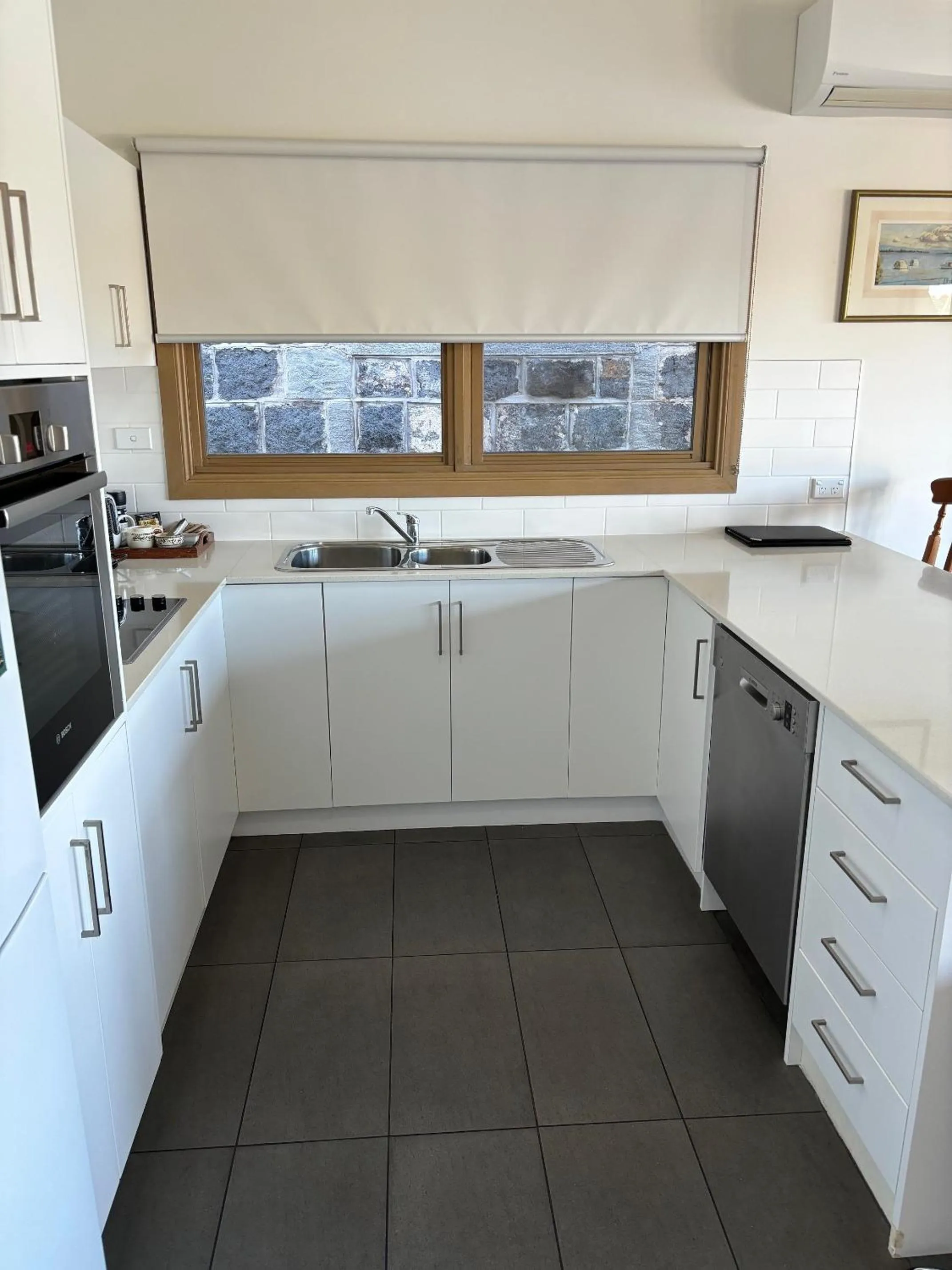 kitchen in Seacombe House Motor Inn Port Fairy
