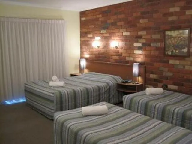 Bedroom, Bed in Mansfield Valley Motor Inn