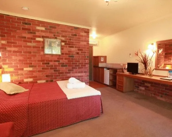 Bedroom, Bed in Mansfield Valley Motor Inn