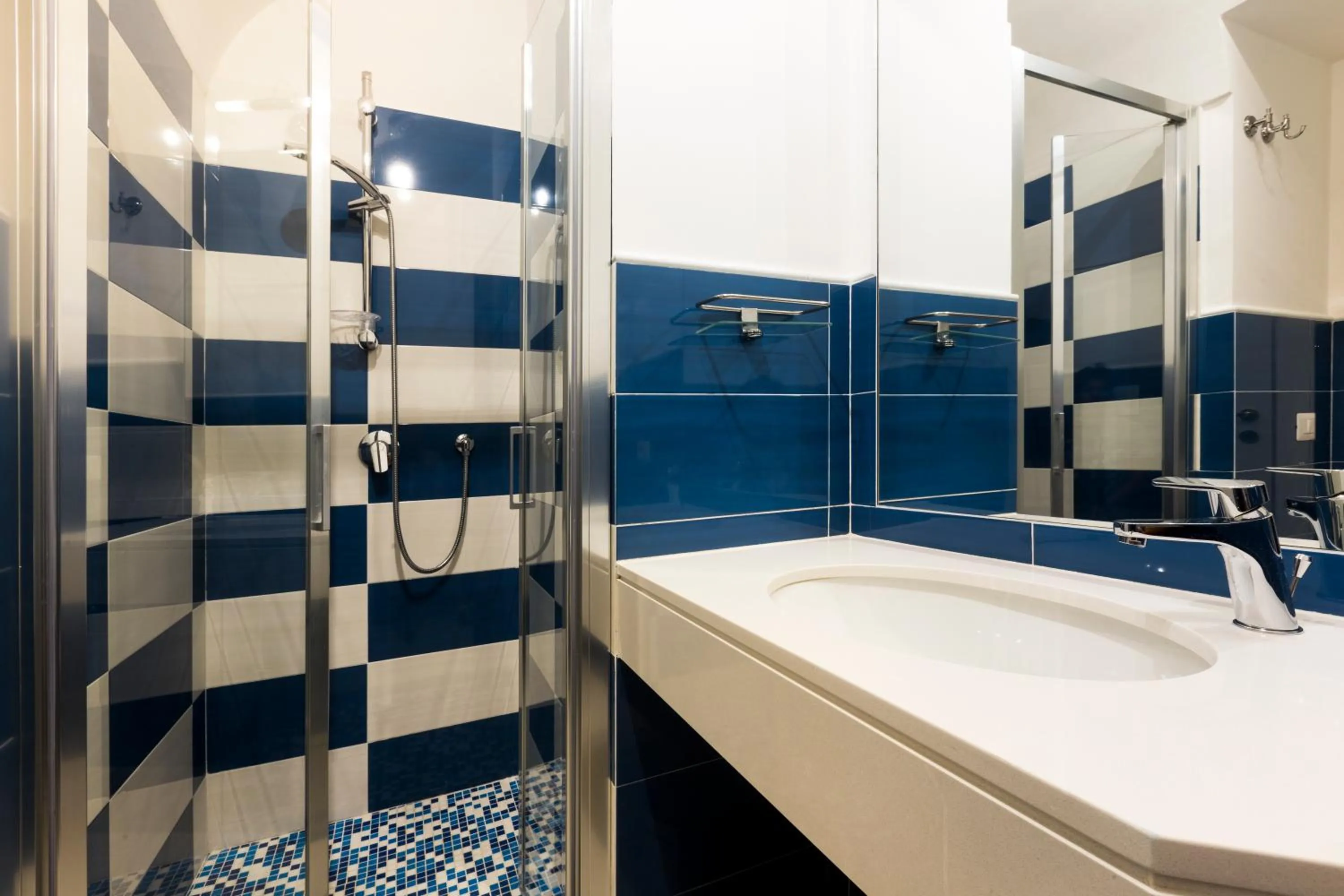 Bathroom in Holiday Sorrento Center