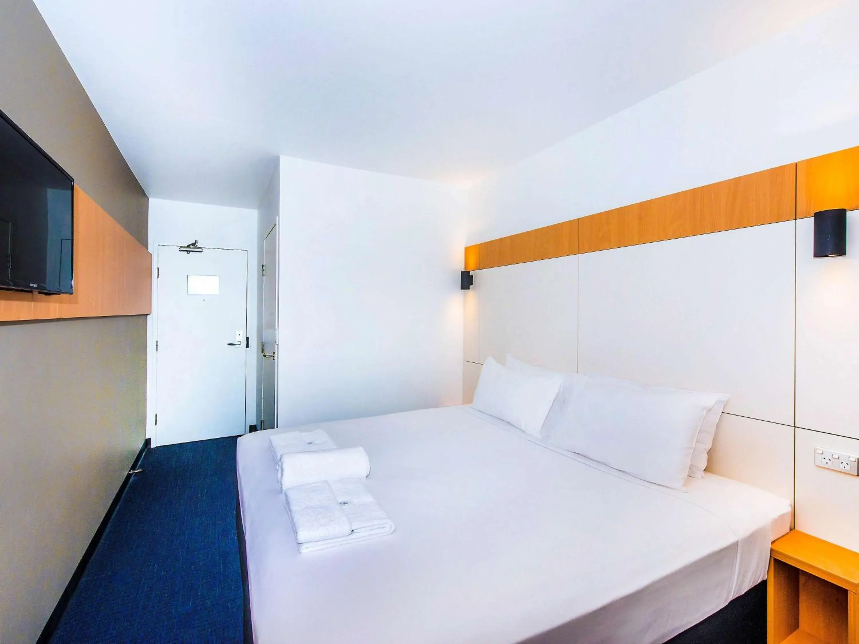 Standard Queen Room in Ibis Budget - Casula Liverpool Standard Queen Room in Ibis Budget - Casula Liverpool