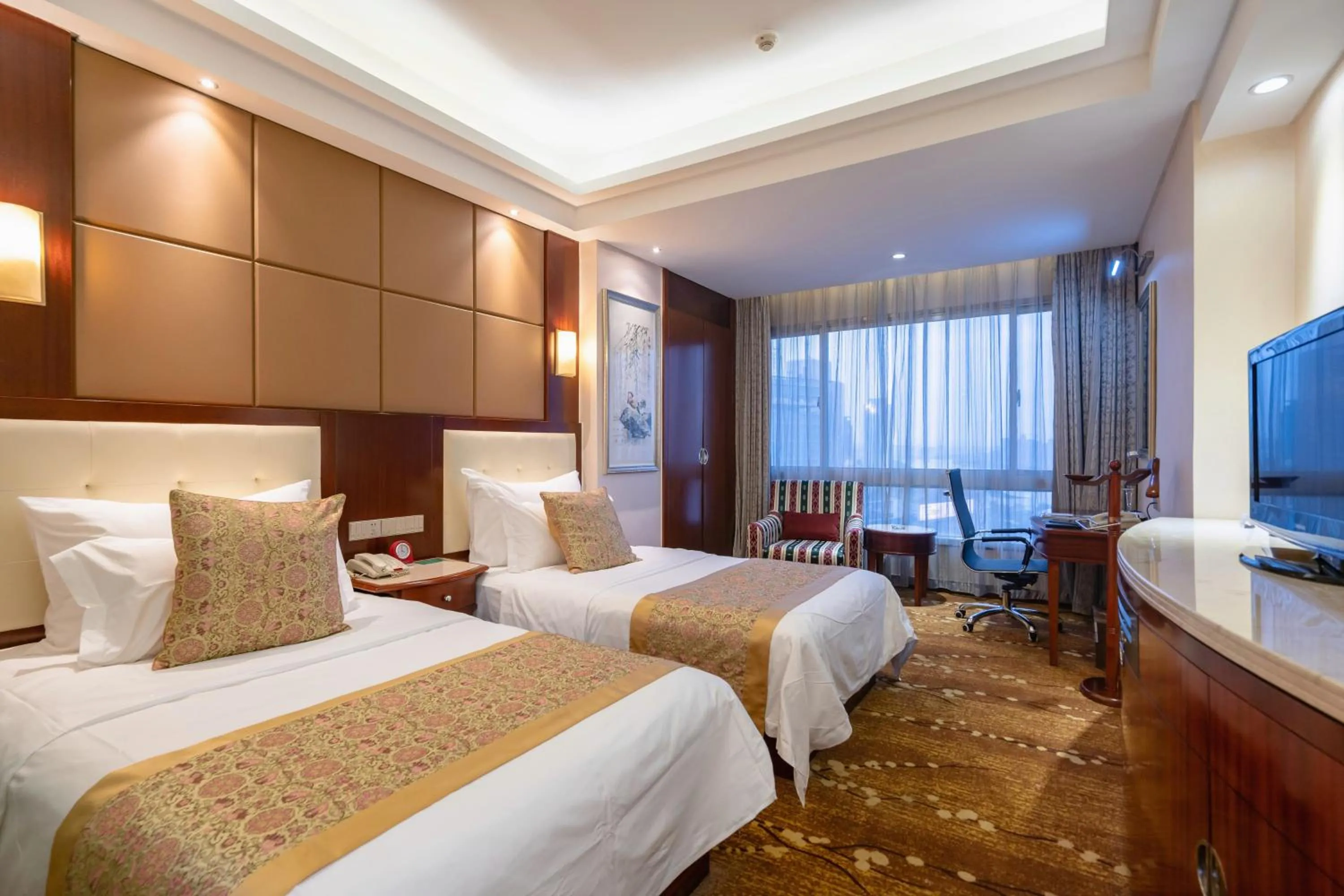 Photo of the whole room, Bed in Citic Ningbo International Hotel