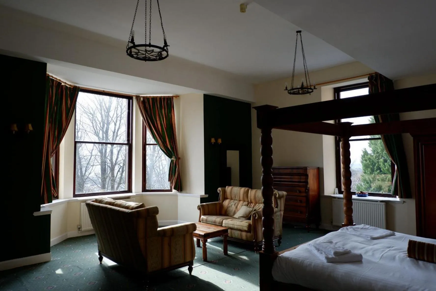 Photo of the whole room, Bed in Broomhall Castle Hotel