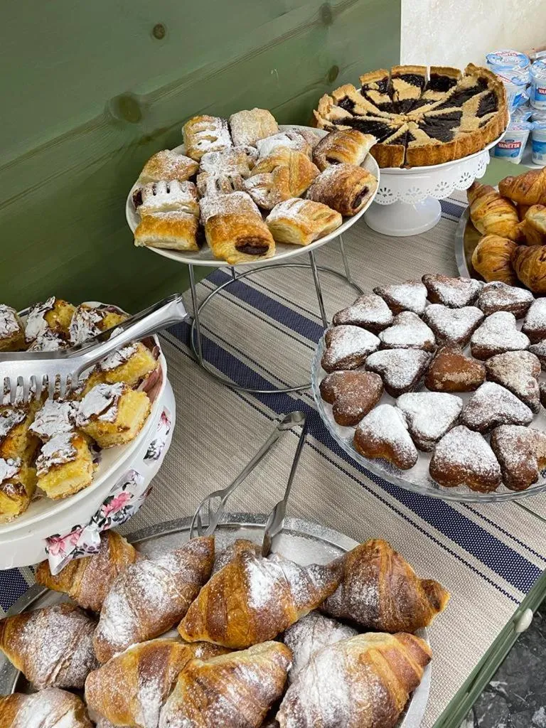 Food and drinks in Ute Hotel