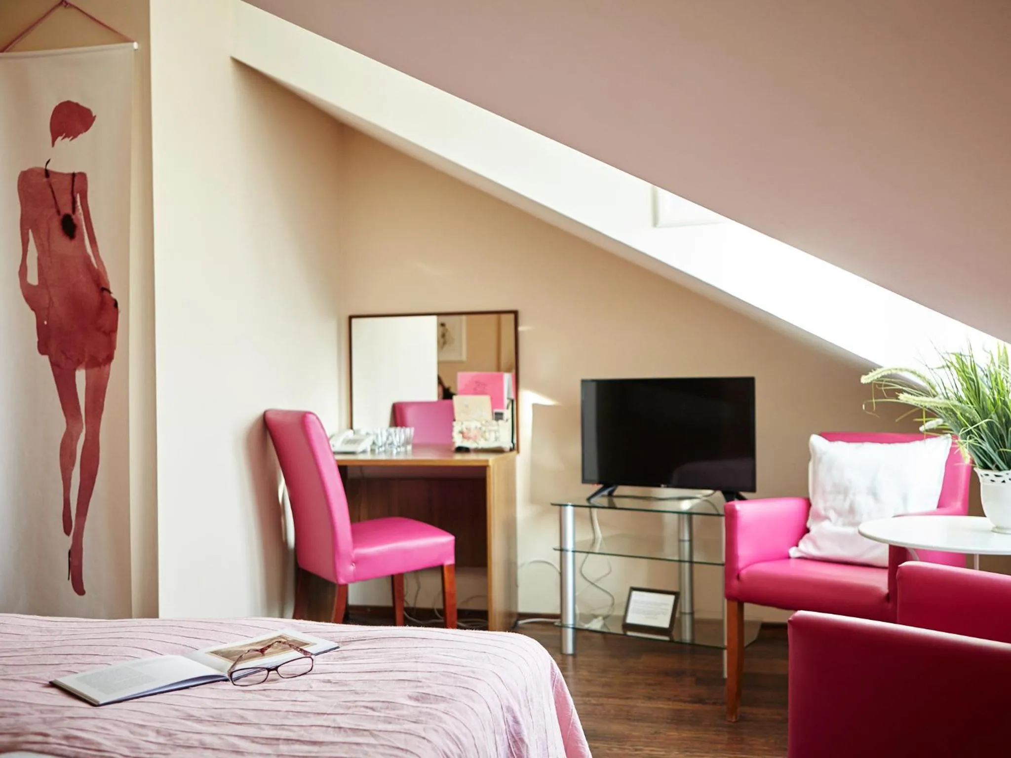 Photo of the whole room, Bed in Pensjonat Pod Jemiołą