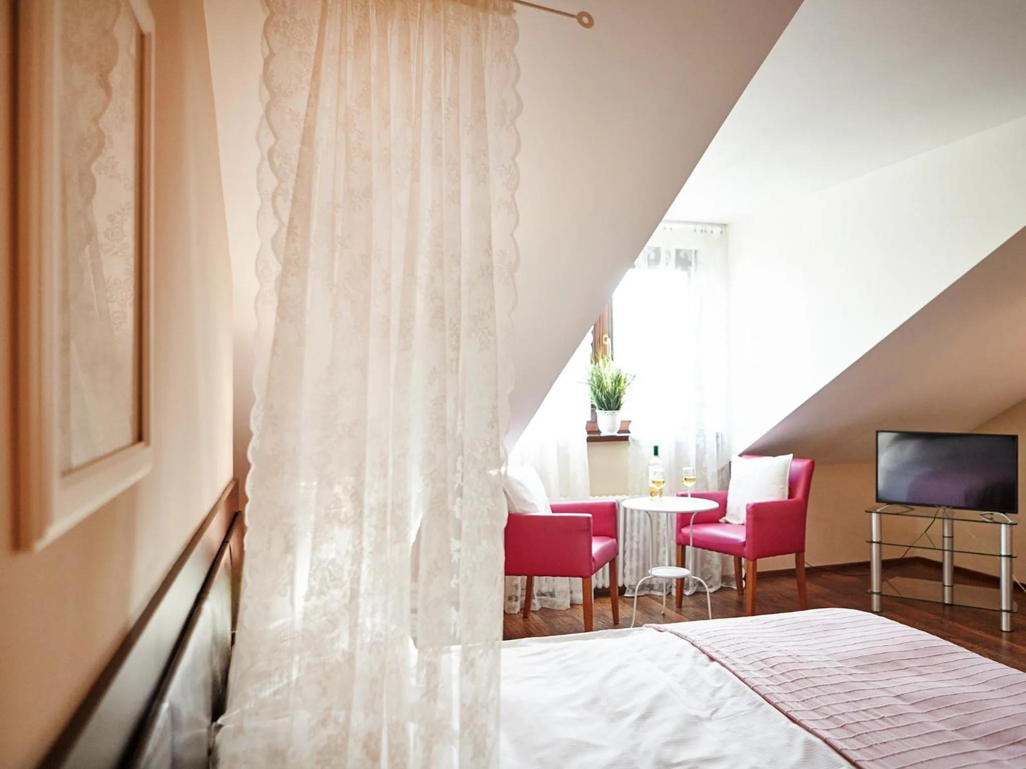 Photo of the whole room, Bed in Pensjonat Pod Jemiołą