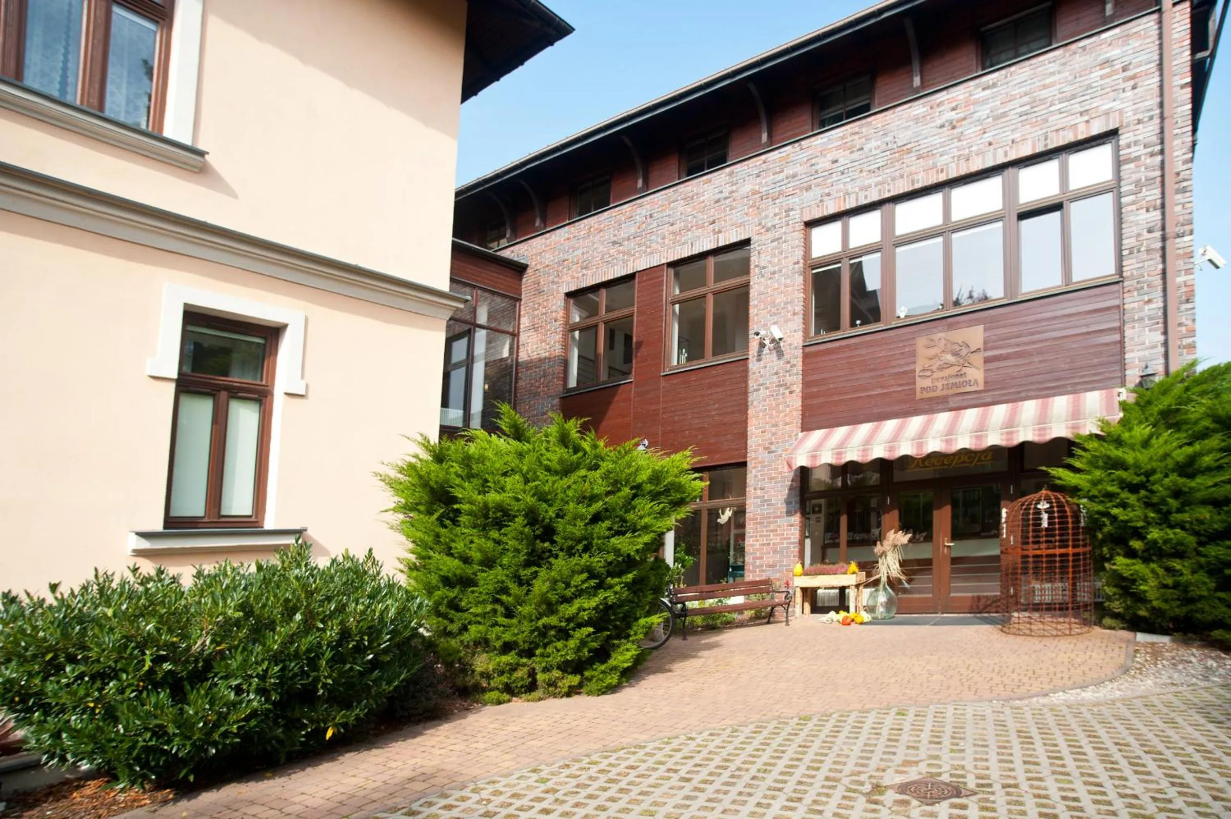 Facade/entrance in Pensjonat Pod Jemiołą