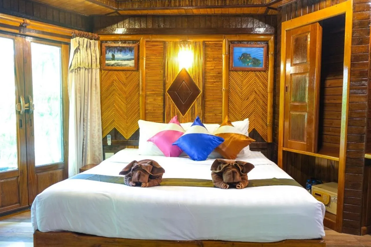Bedroom, Bed in Phu Pha Aonang Resort & Spa