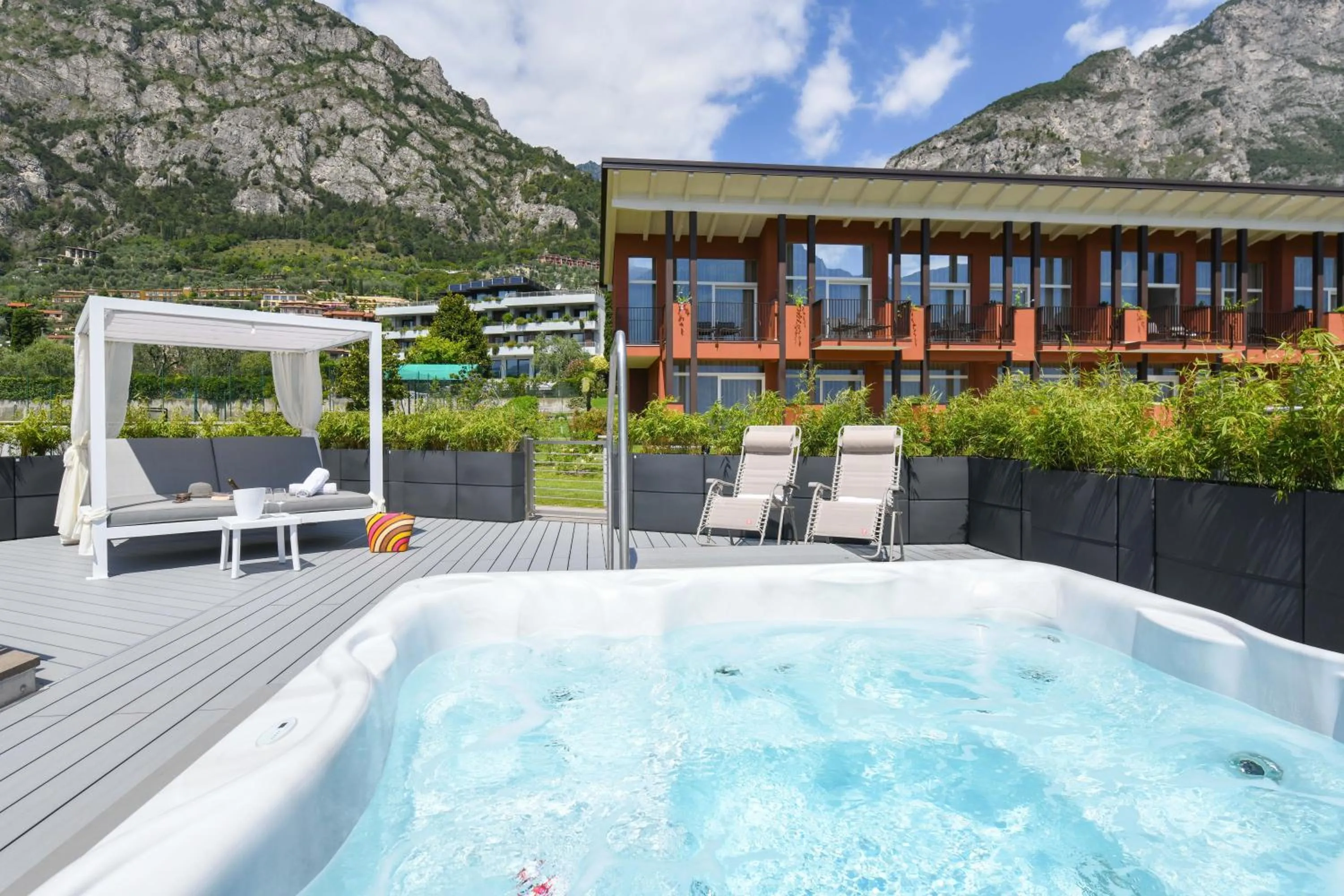 Open Air Bath in Hotel Du Lac