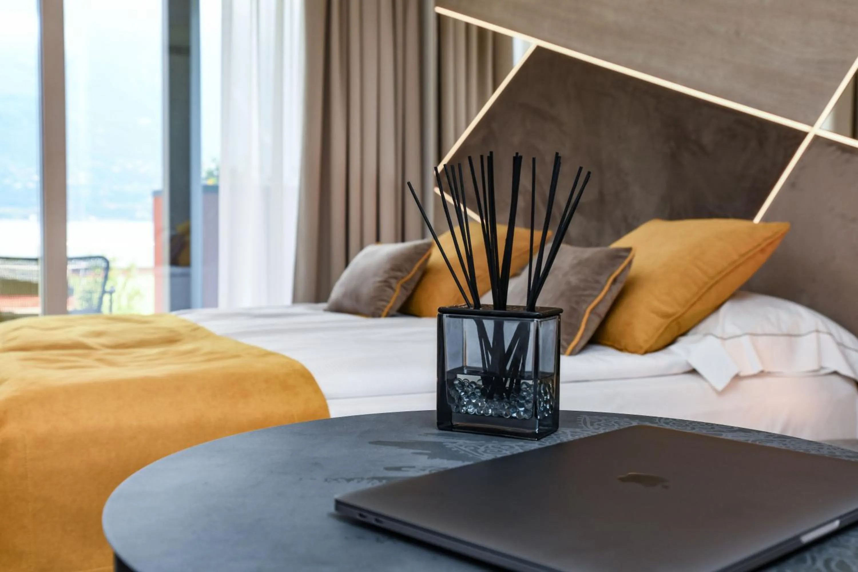 Decorative detail, Bed in Hotel Du Lac