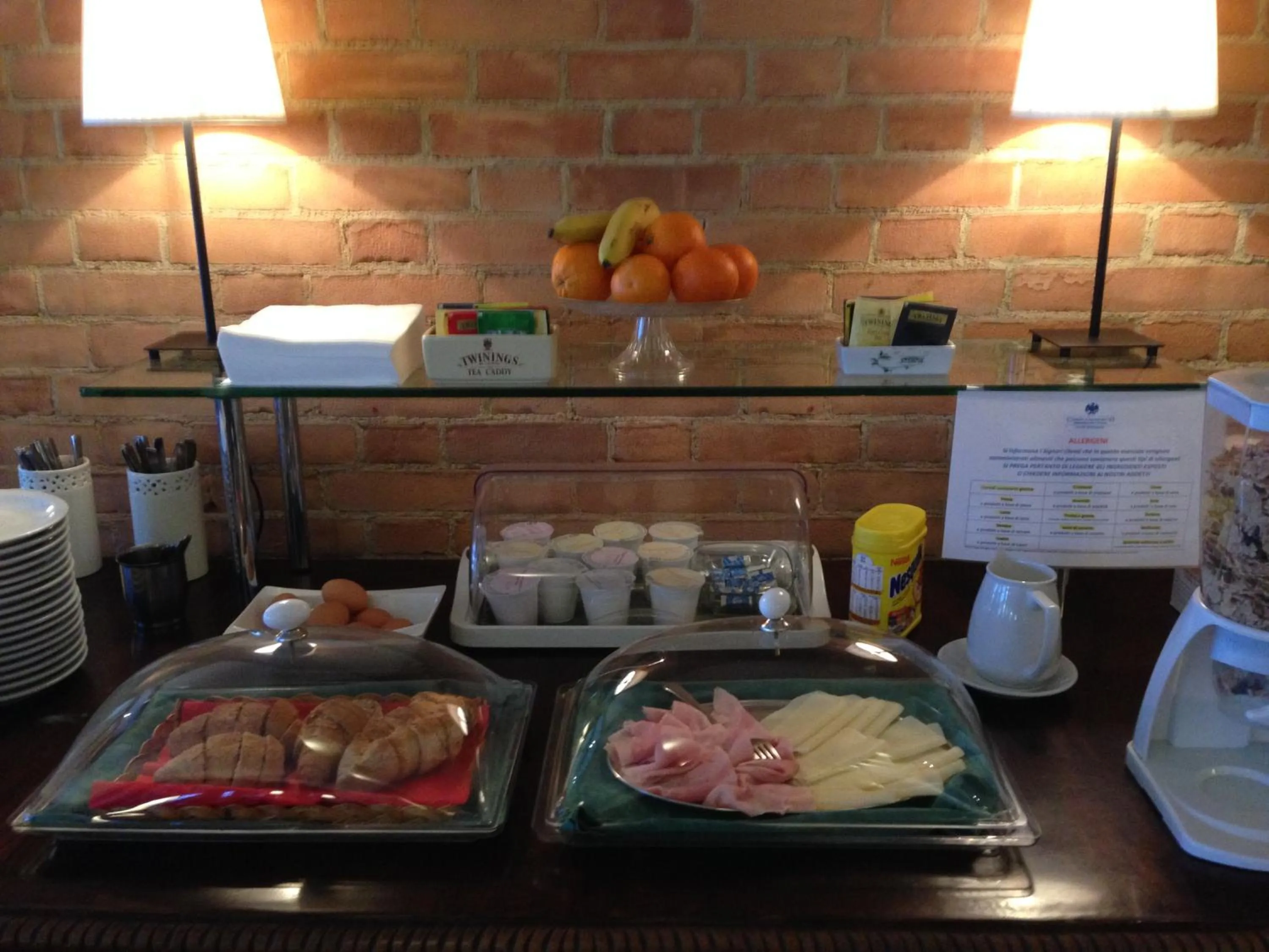 Buffet breakfast in Hotel Portici