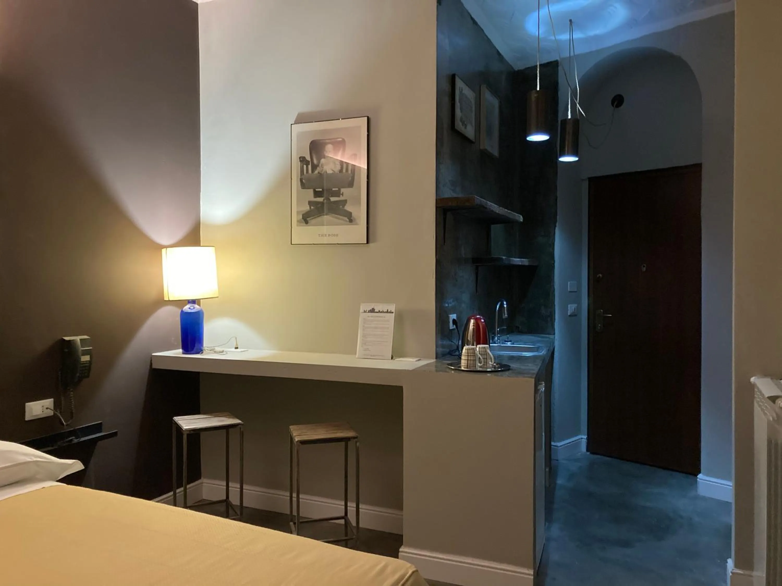 Photo of the whole room, Bed in Hotel Calypso