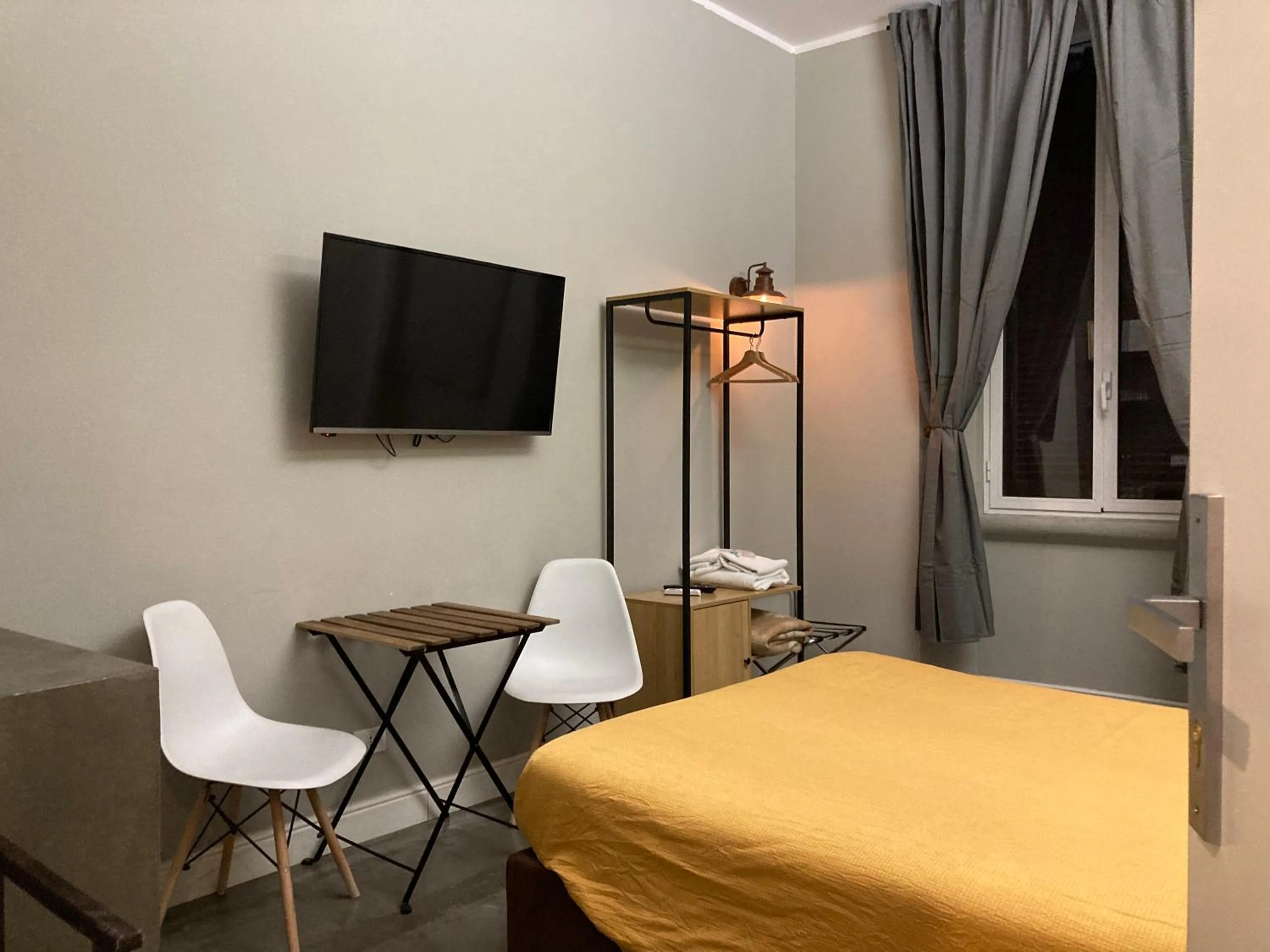 Bed in Hotel Calypso