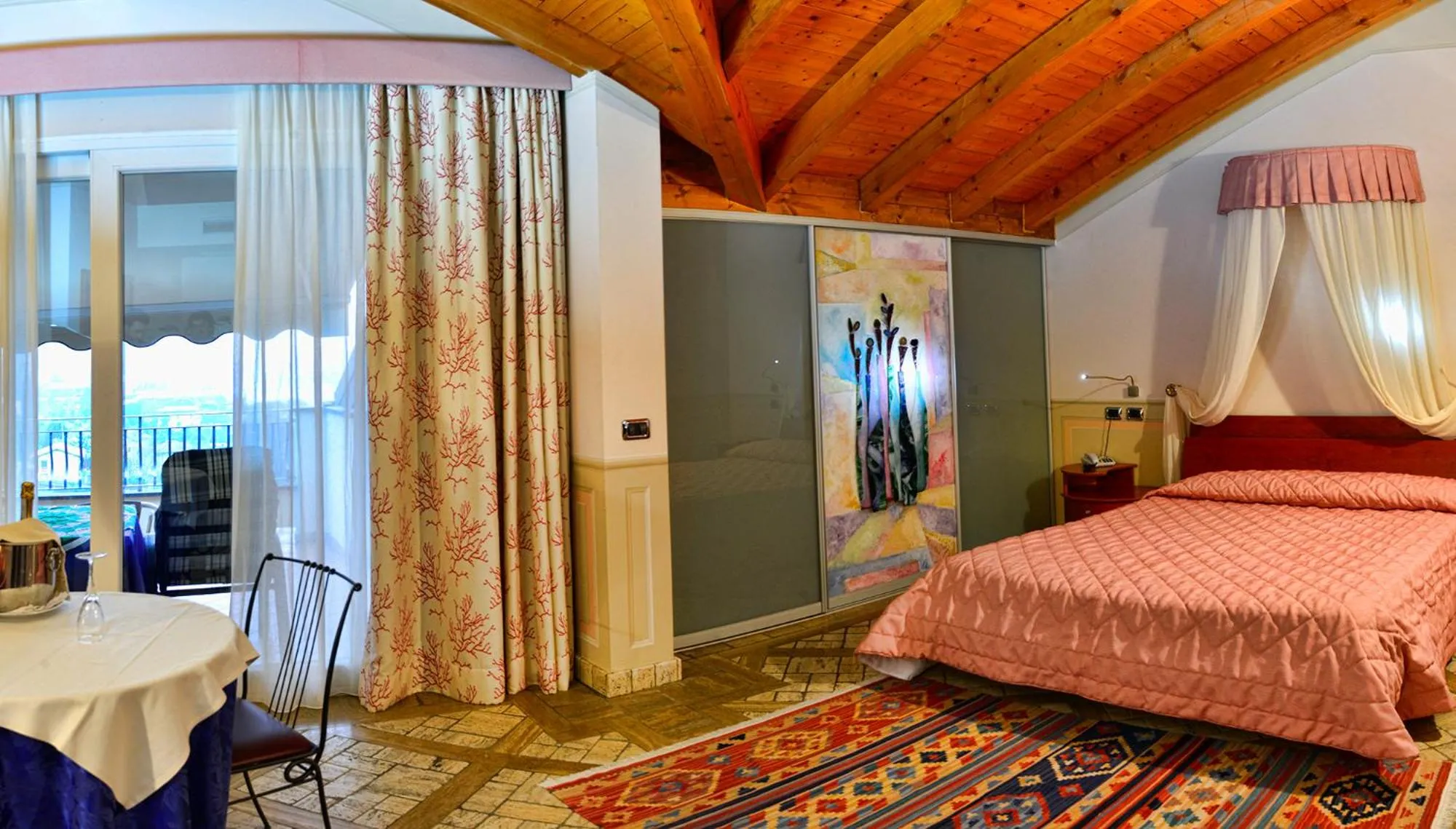 Bedroom, Bed in Hotel La Bussola