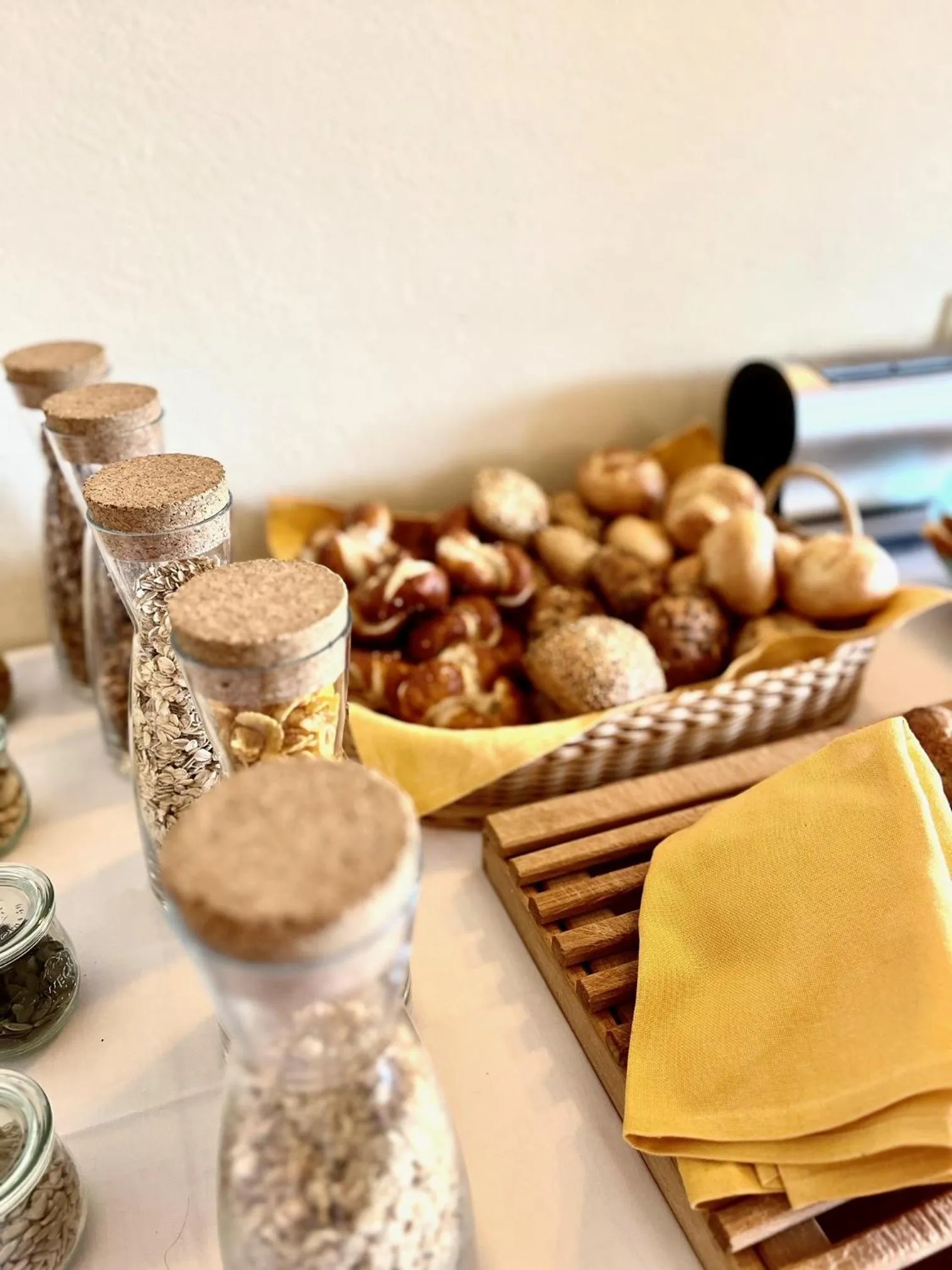 Buffet breakfast in Hotel Sonnenberg Garni