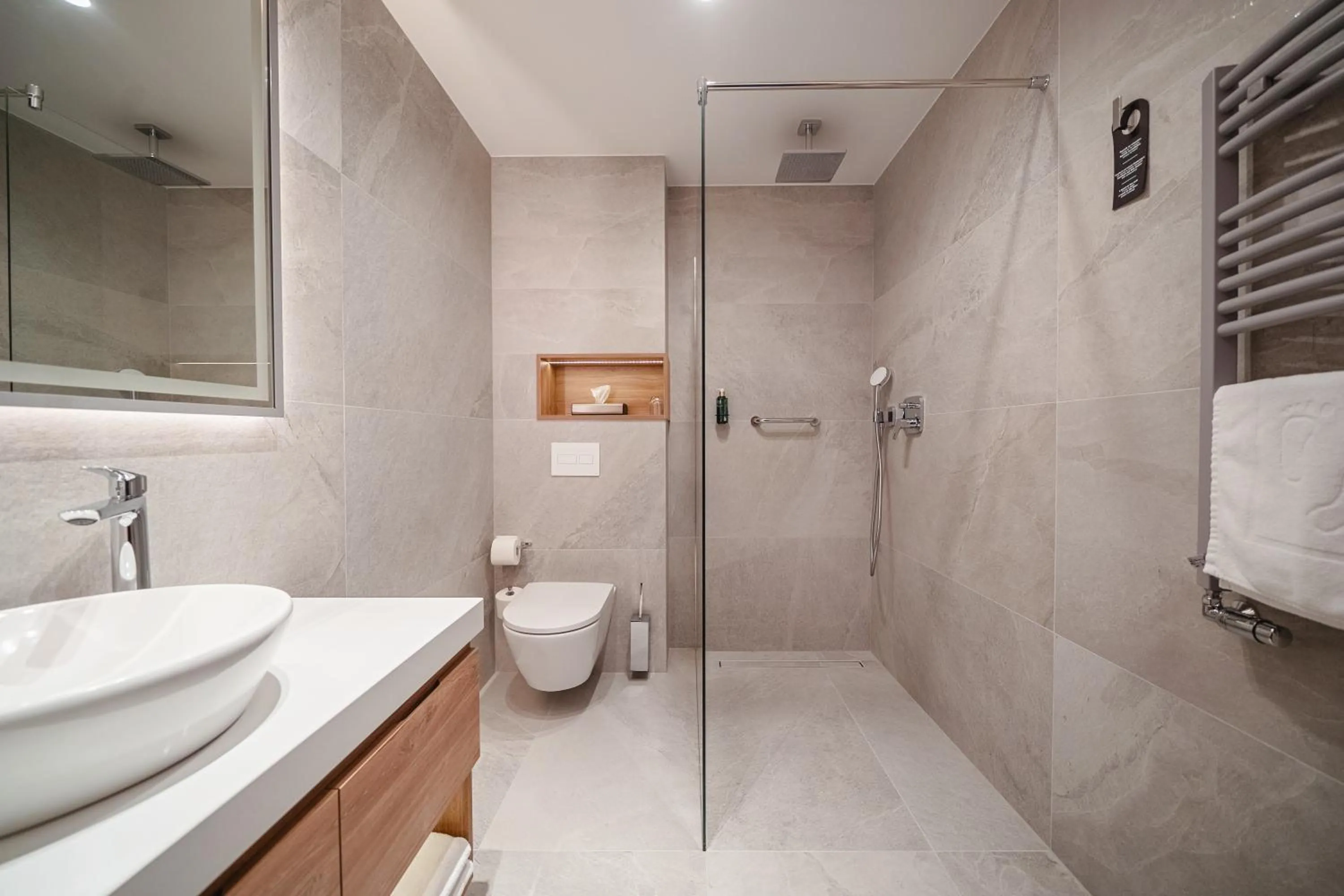 Photo of the whole room in Hotel META Resort & Vine SPA