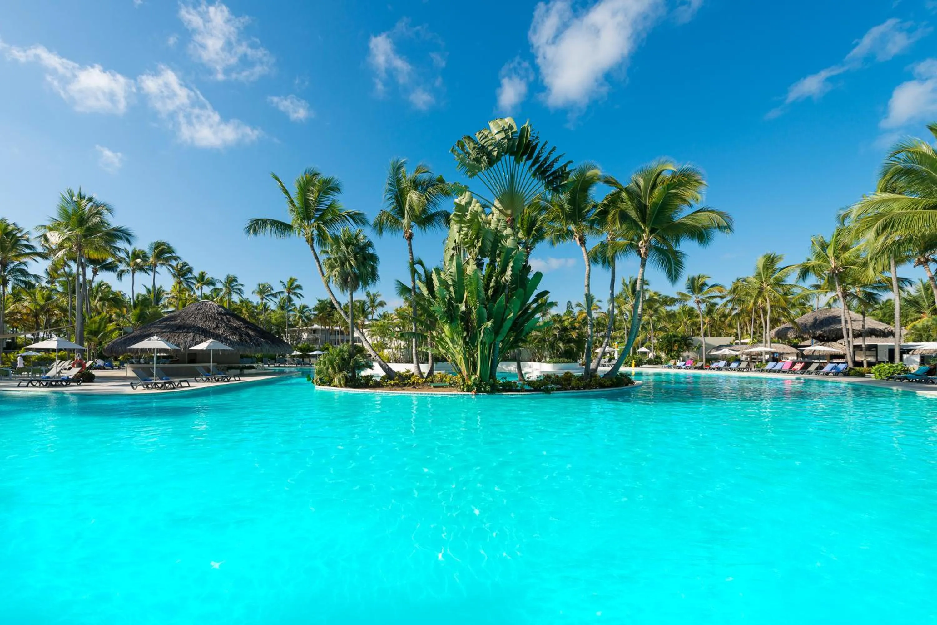 Swimming pool in Catalonia Punta Cana - All Inclusive