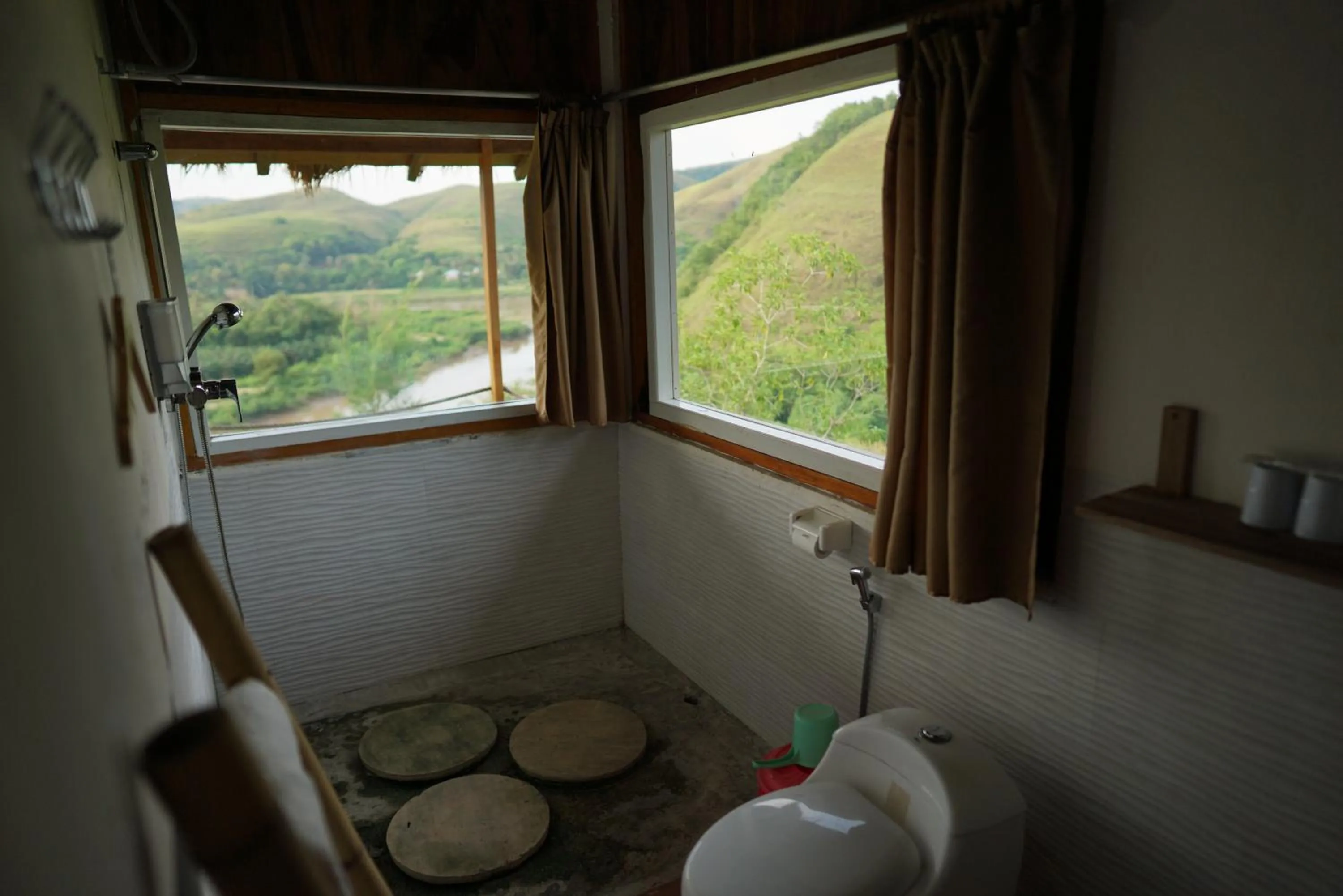 Morinda Villa and Resto