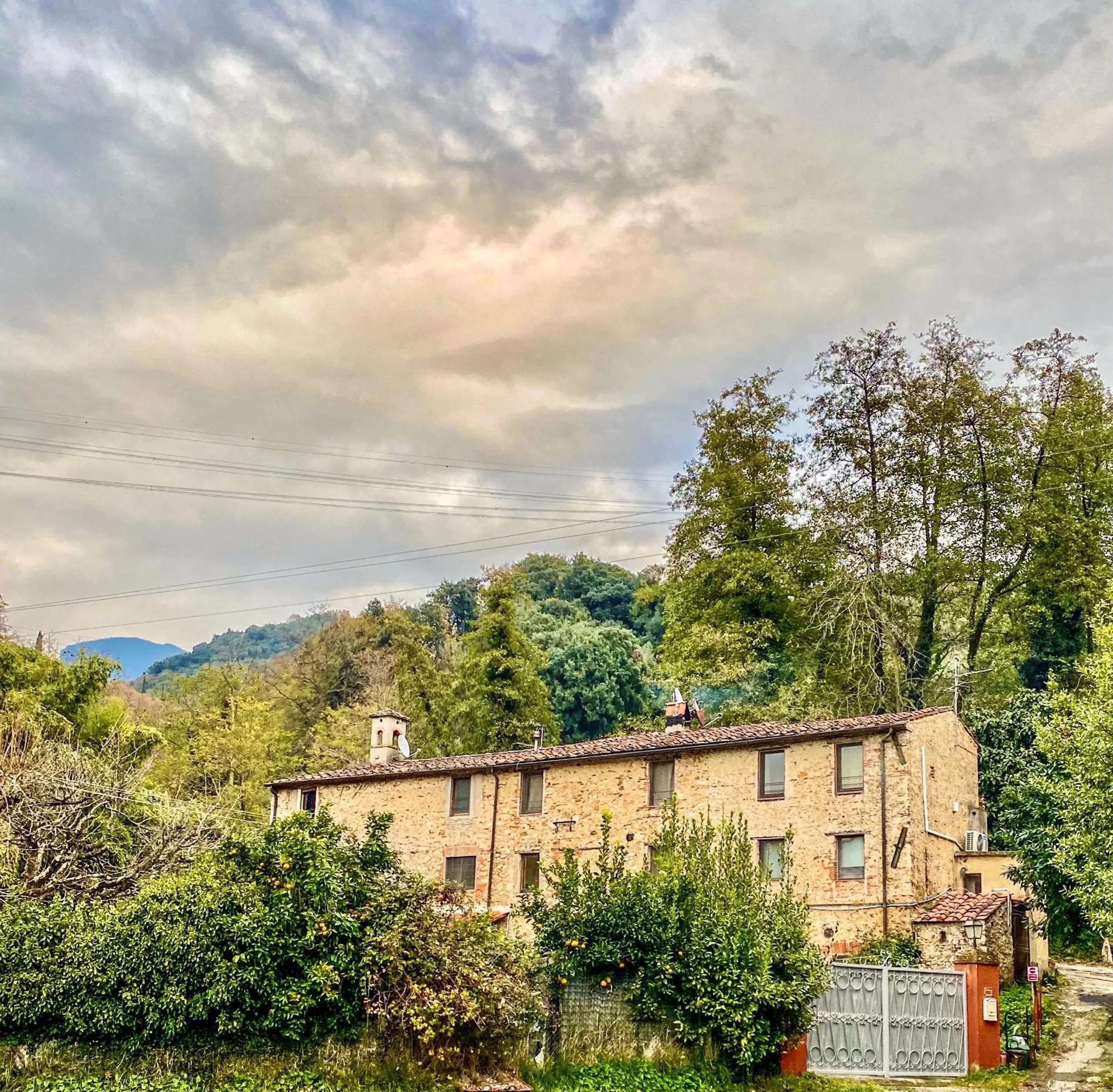 Property building in Guest House Antico Frantoio Pietrasanta Affittacamere