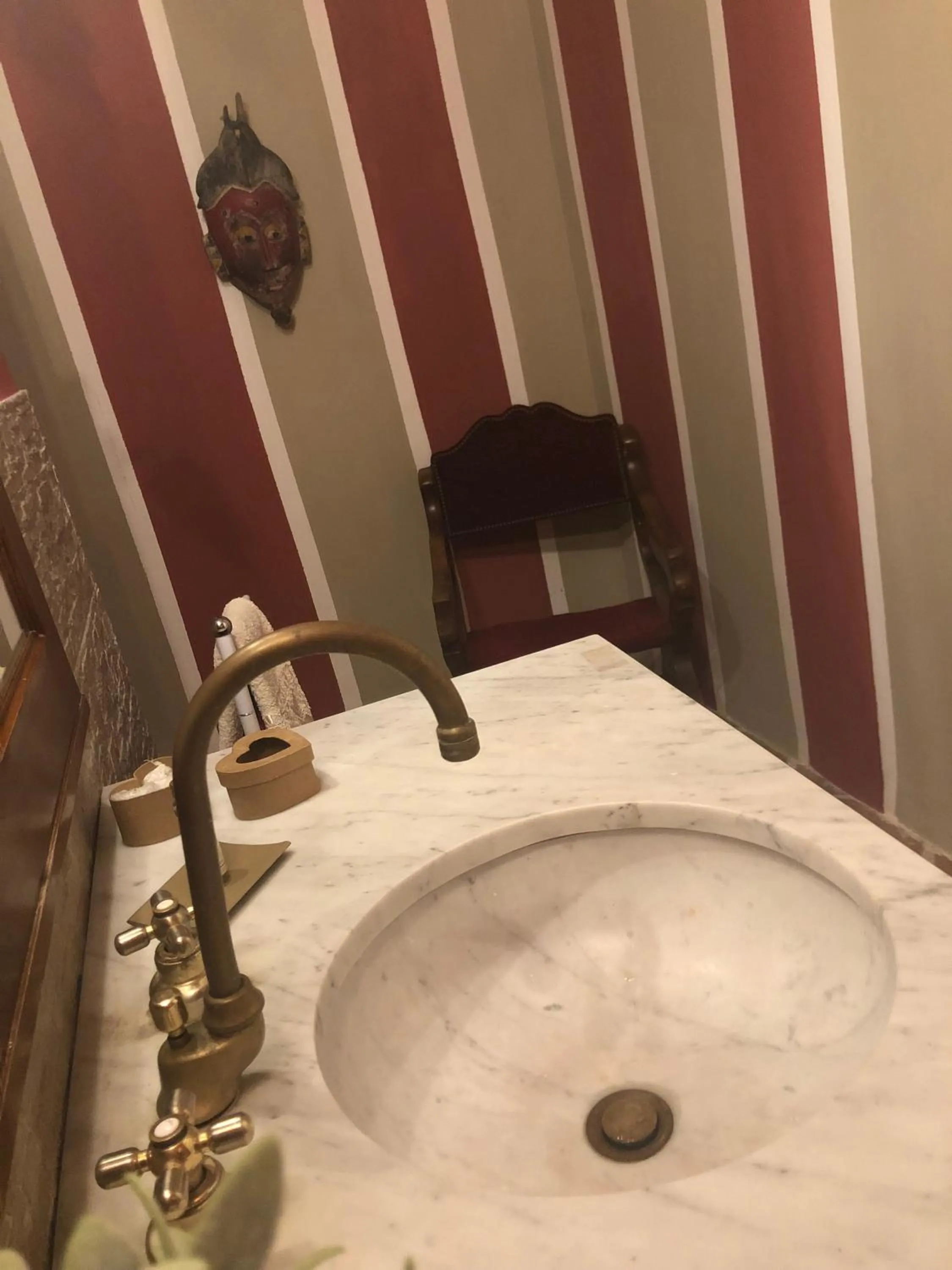 Bathroom in Guest House Antico Frantoio Pietrasanta Affittacamere