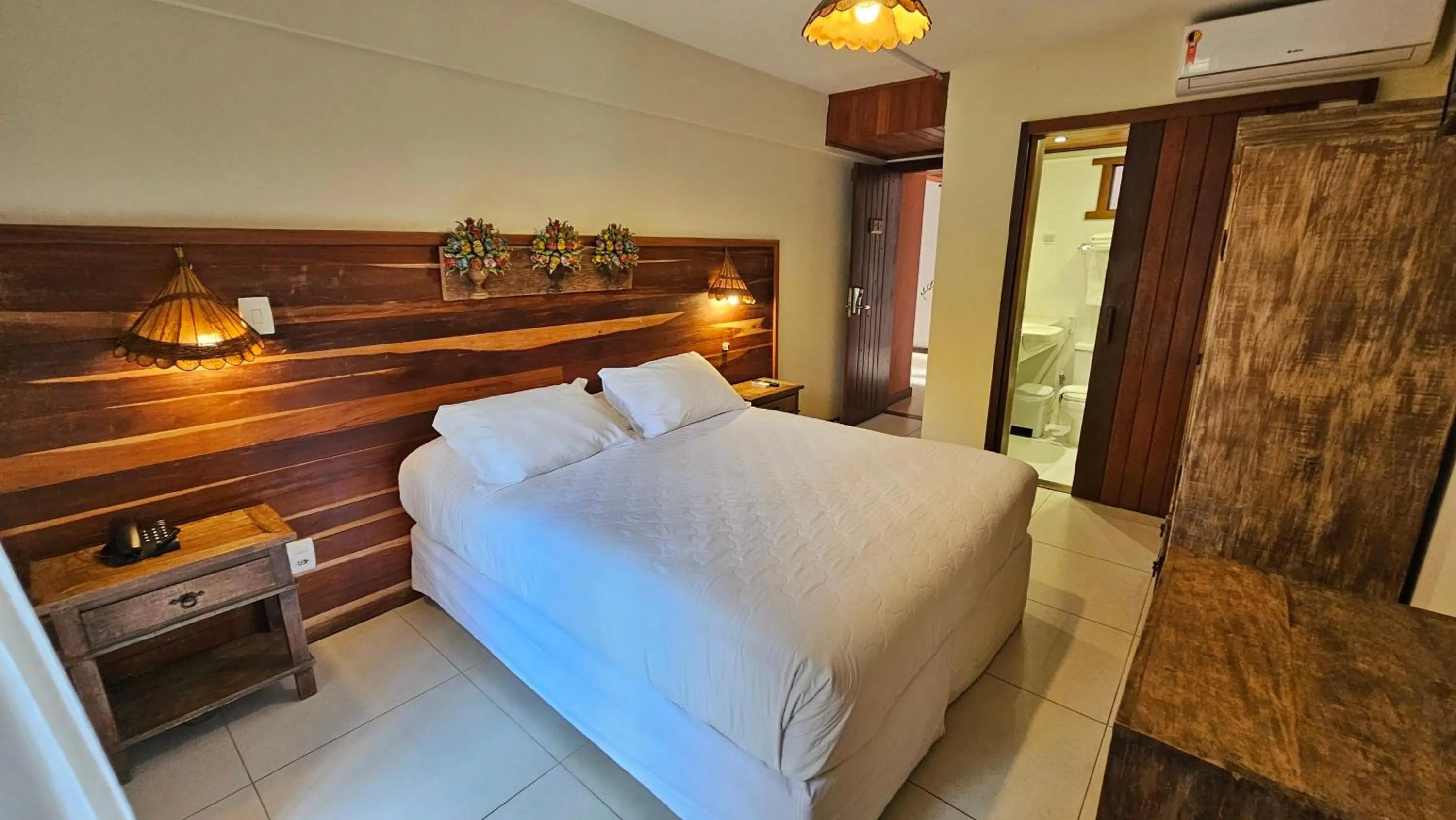 Photo of the whole room, Bed in Pousada Casa do Forte