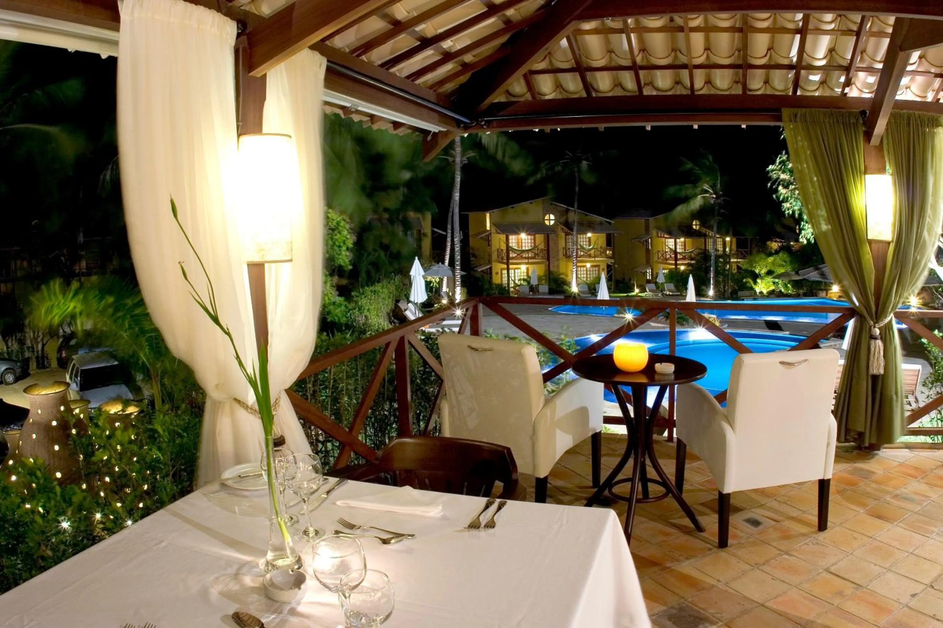 Restaurant/places to eat in Girassóis Suítes