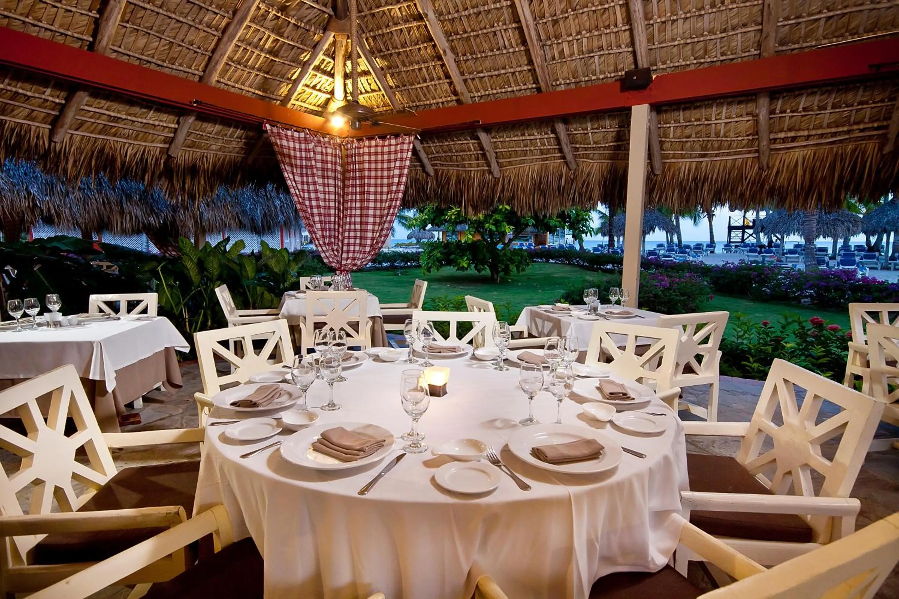 Restaurant/places to eat in Catalonia Bayahibe - All Inclusive