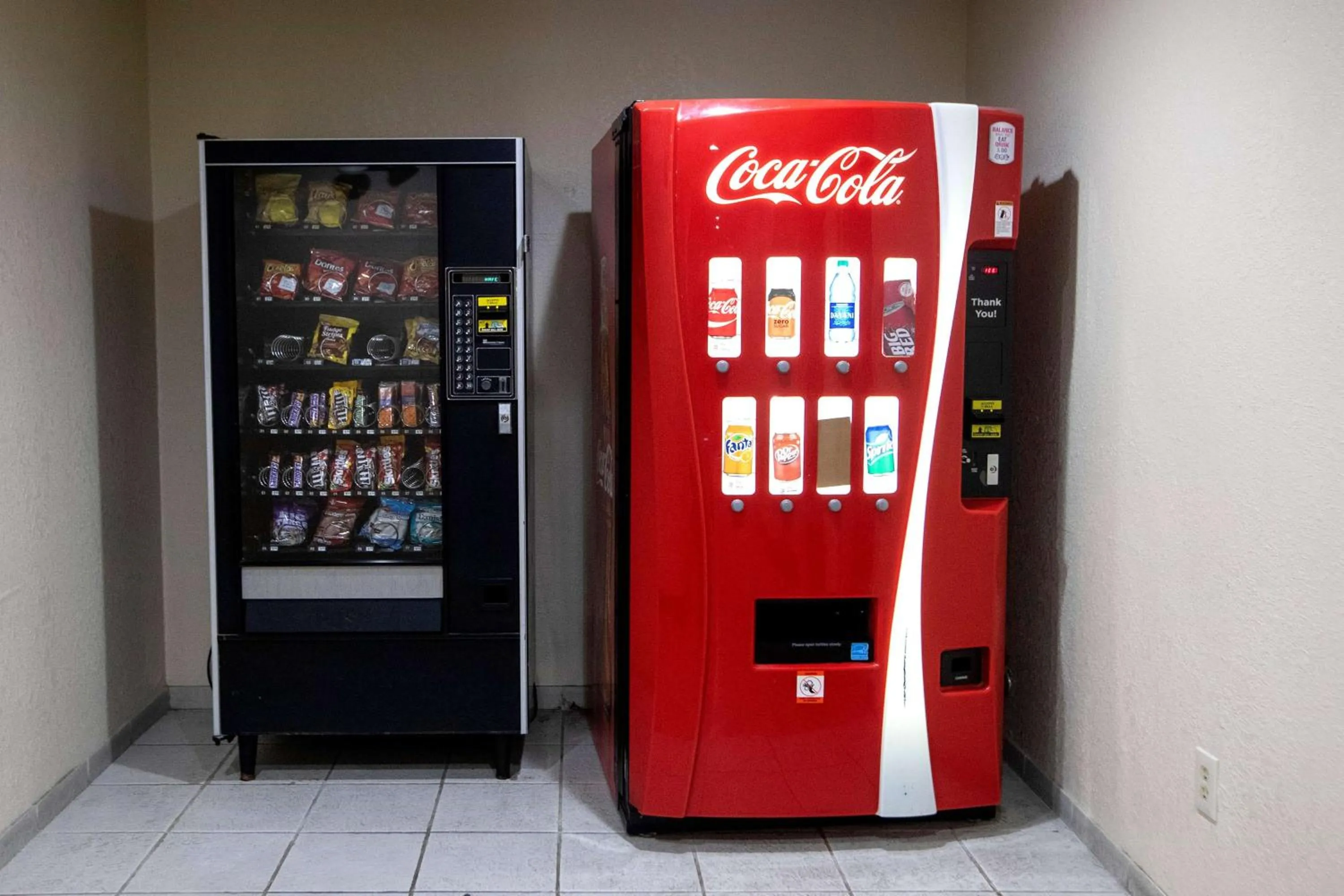 Food and drinks in Days Inn & Suites by Wyndham Houston North/Aldine