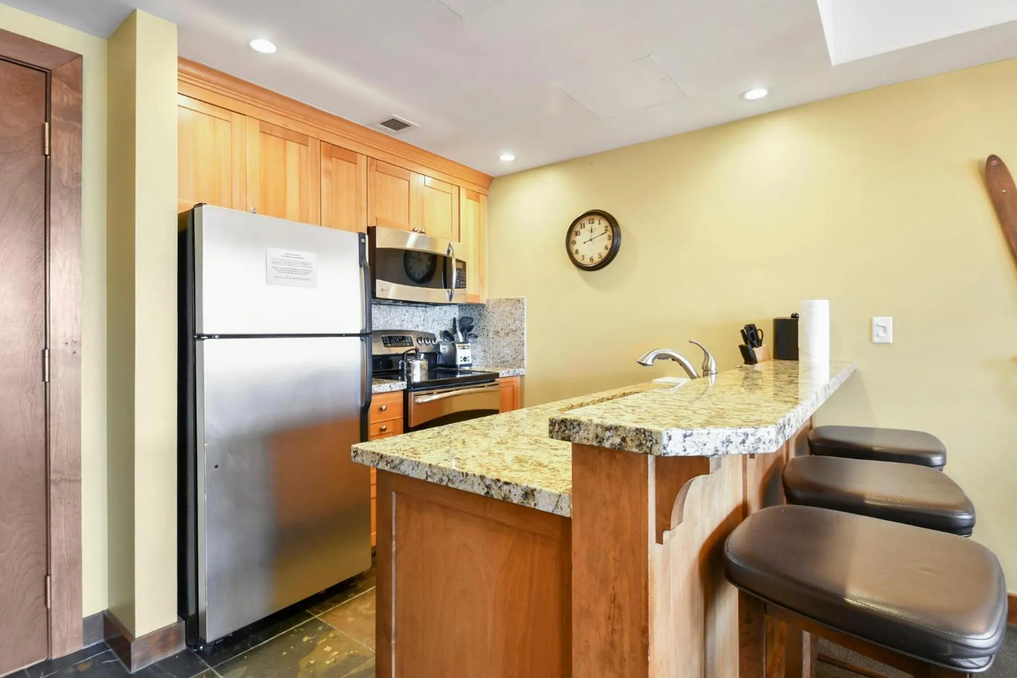 Kitchen or kitchenette in Sundial Lodge, Park City - Canyons Village by Vail Resorts