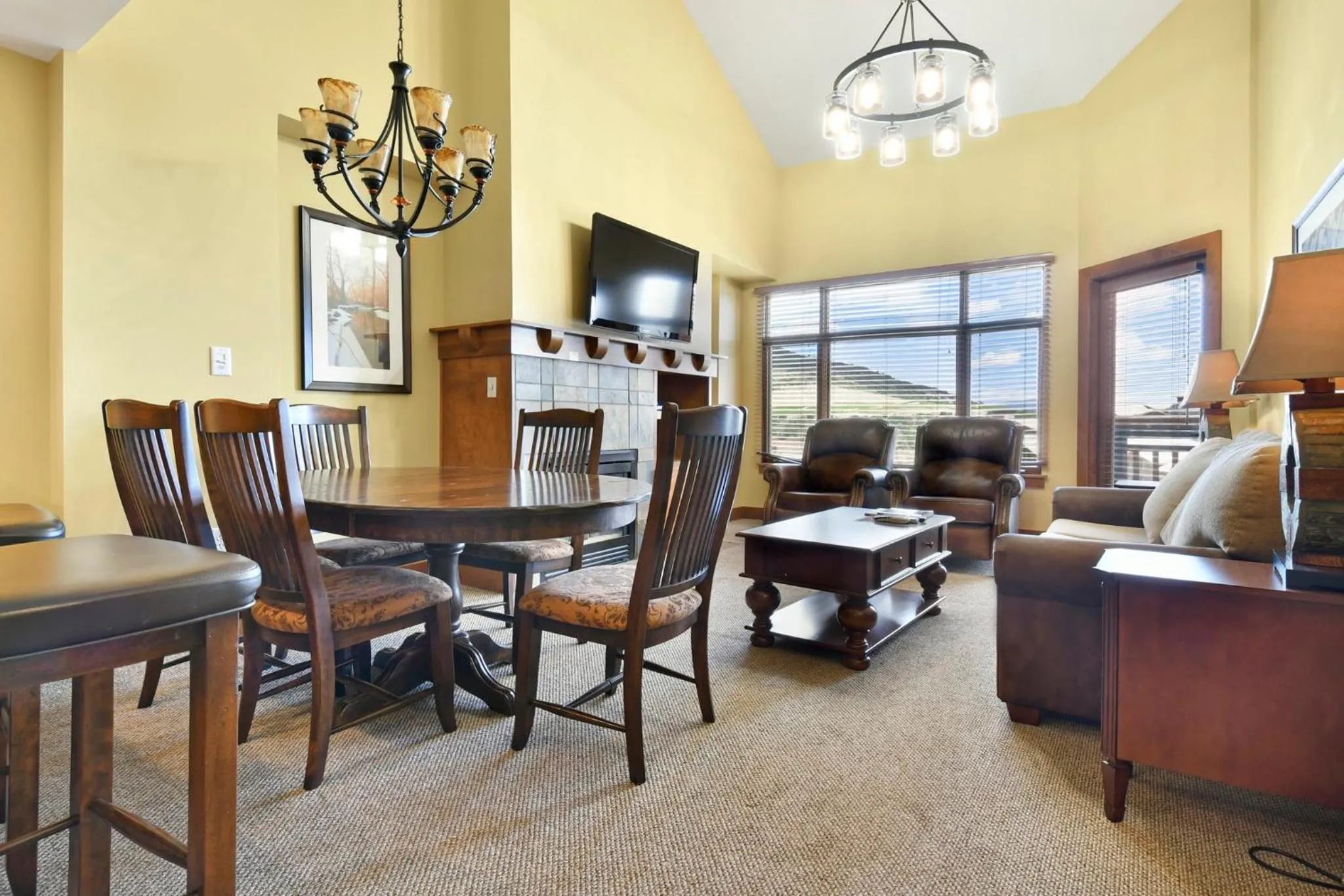 Living room in Sundial Lodge, Park City - Canyons Village by Vail Resorts